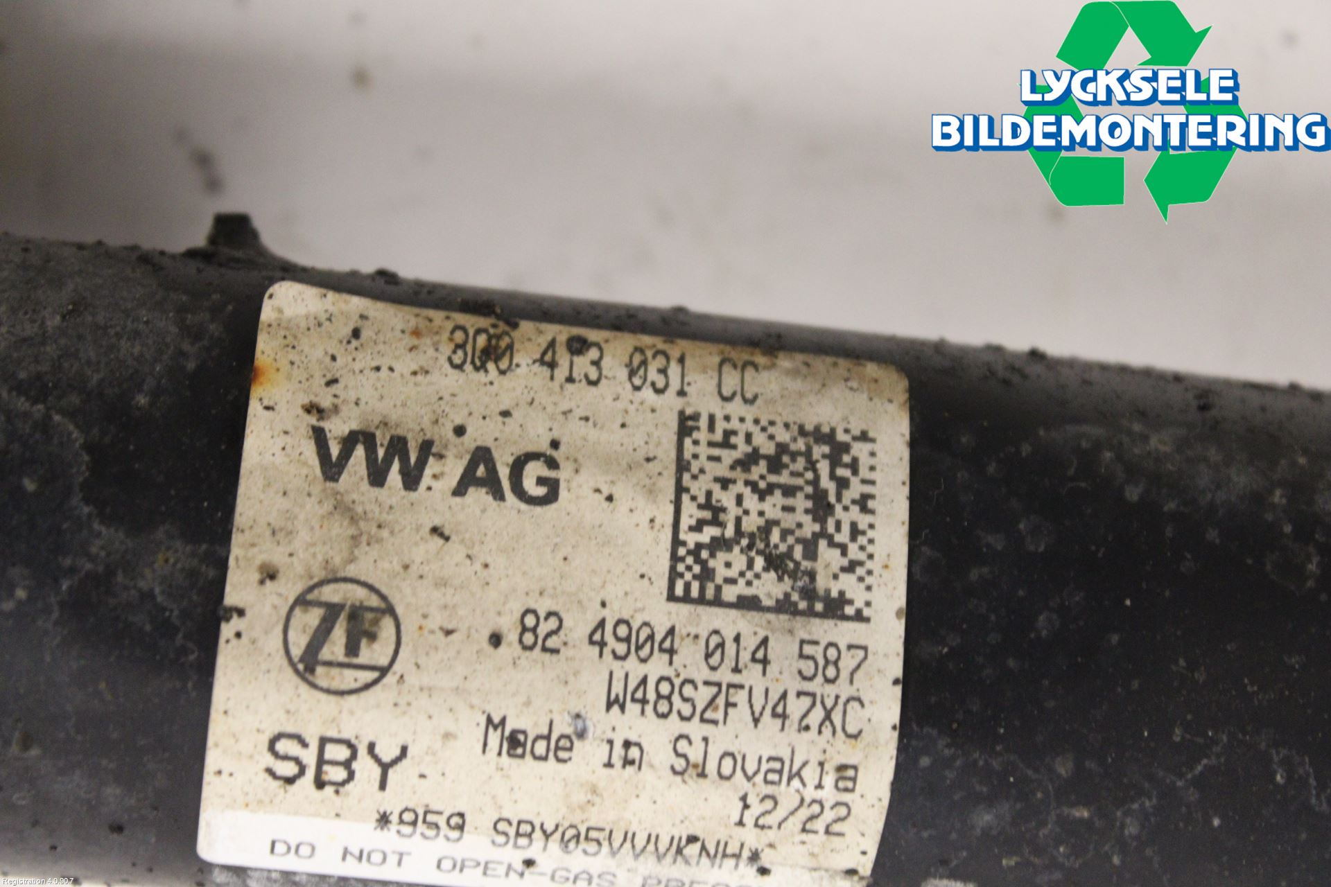 Volkswagen VW PASSAT 20-24 Fjäderben Fram Vänster