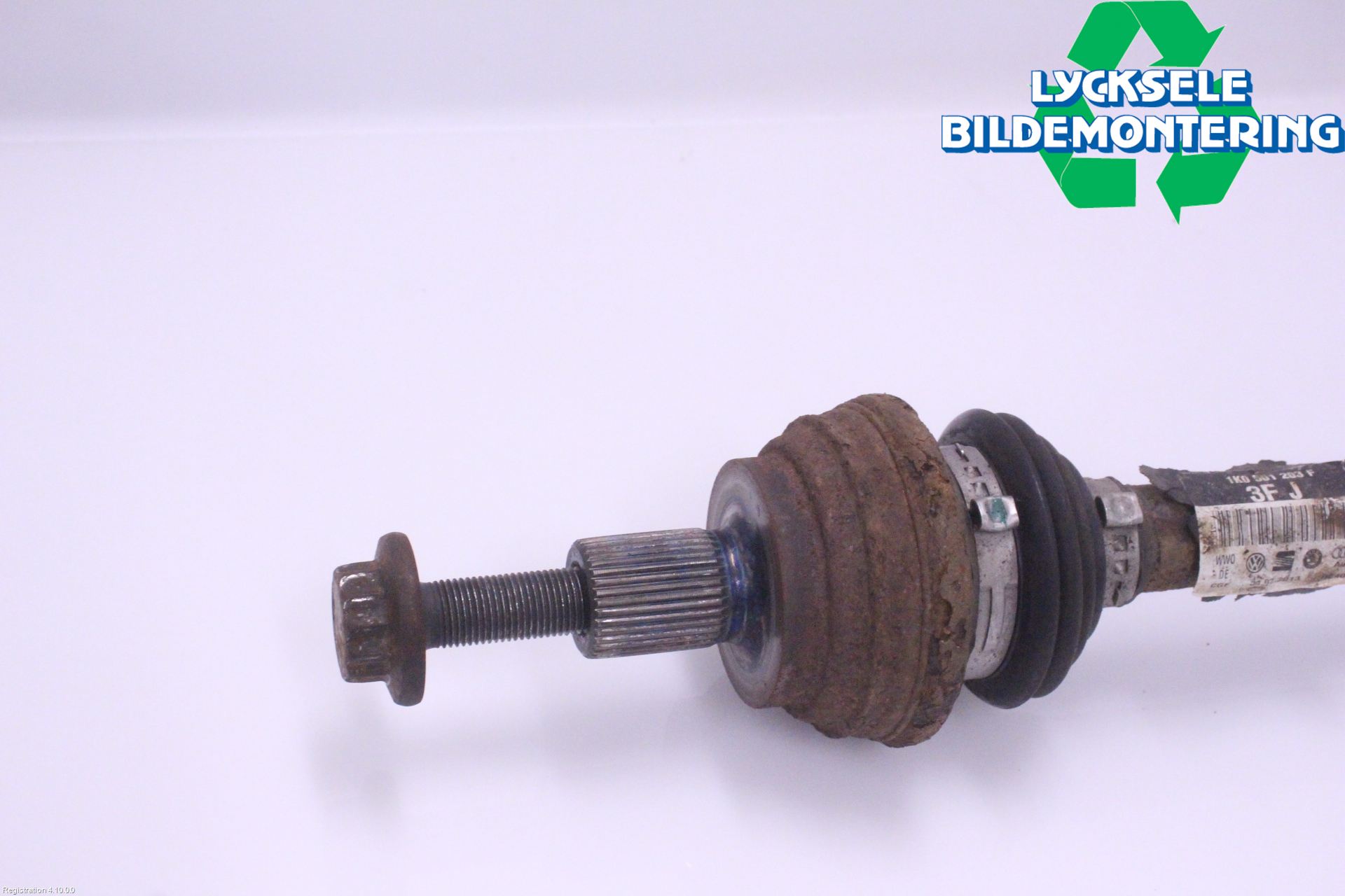 Volkswagen VW PASSAT 11-14 Drivaxel Bak Vänster