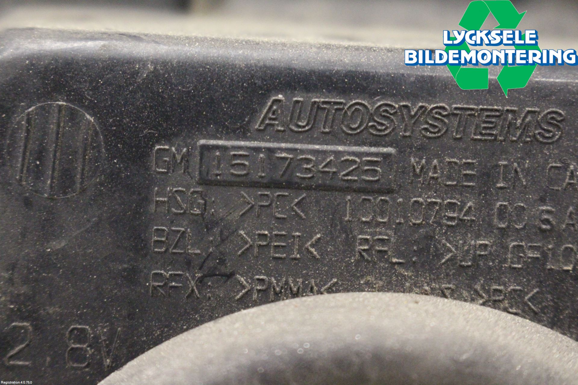 Cadillac ESCALADE Strålkastare Höger