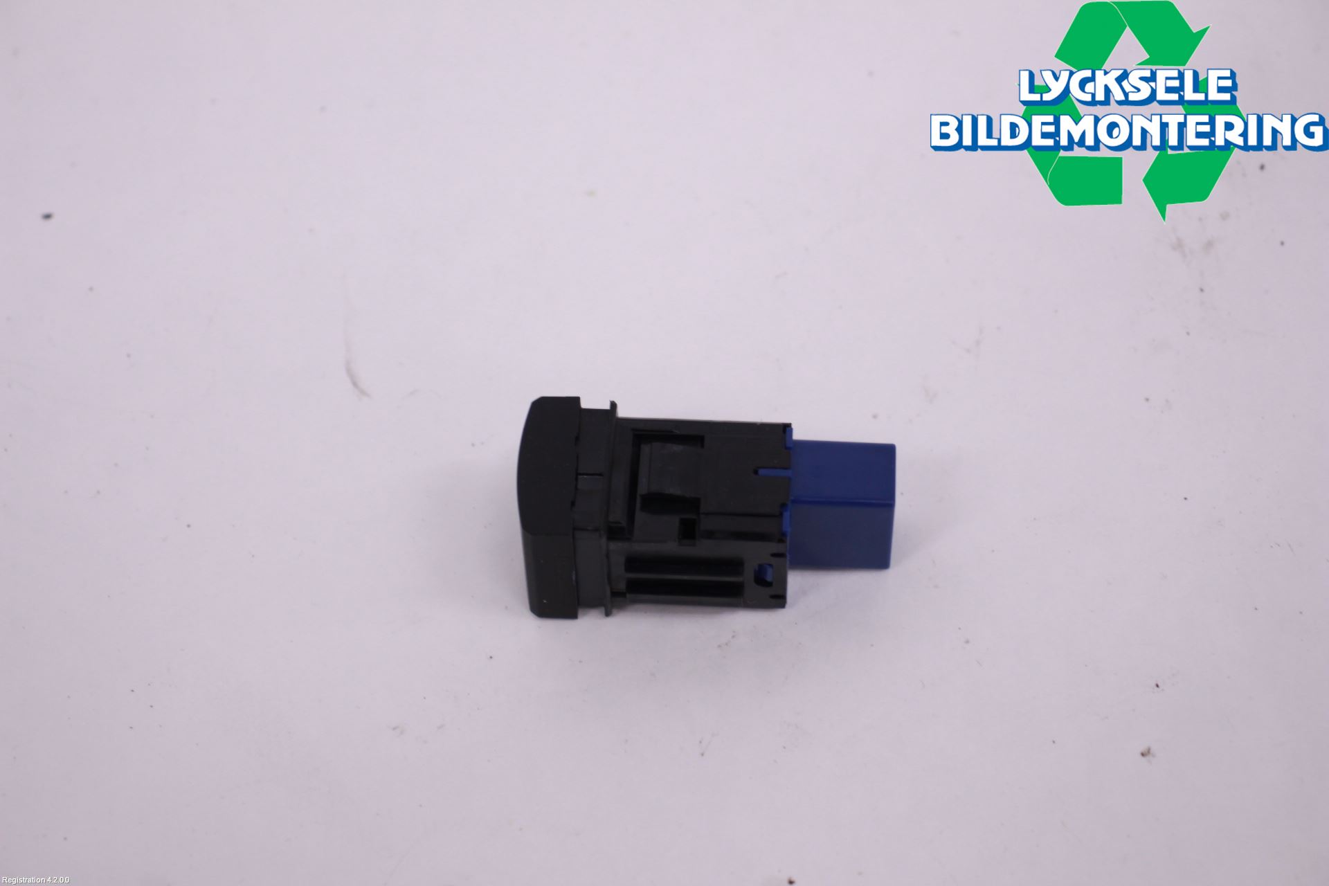 Toyota RAV4 19- Strömställare Elruta