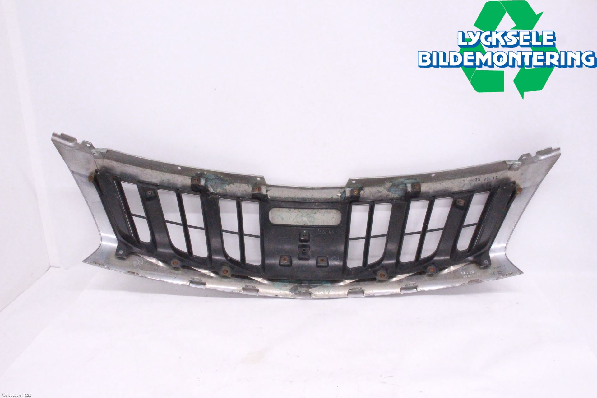 Mitsubishi L200 16-23 Grill Komp