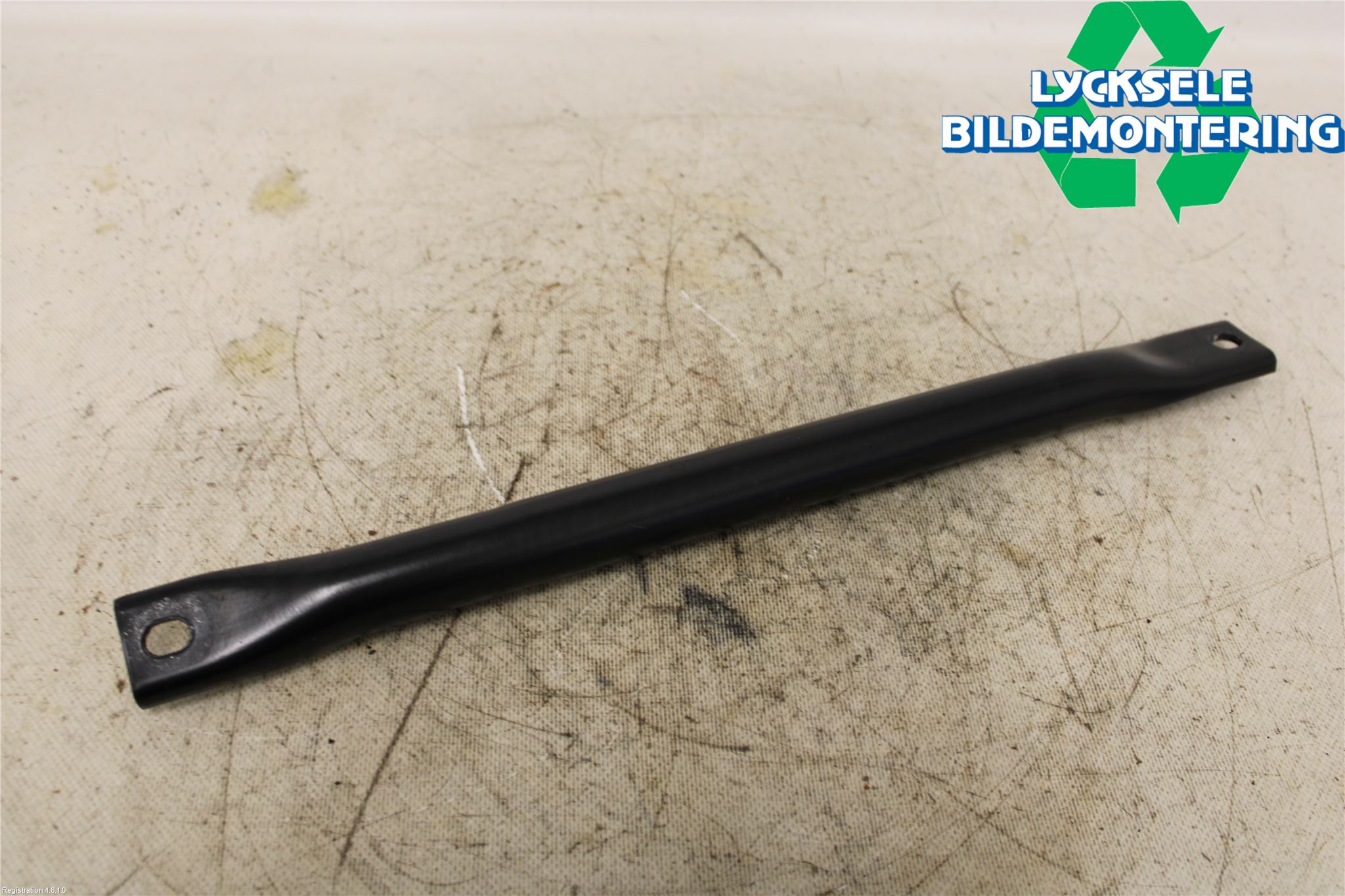 BMW 5 F10/F11/F18 09-17 Frontplåt