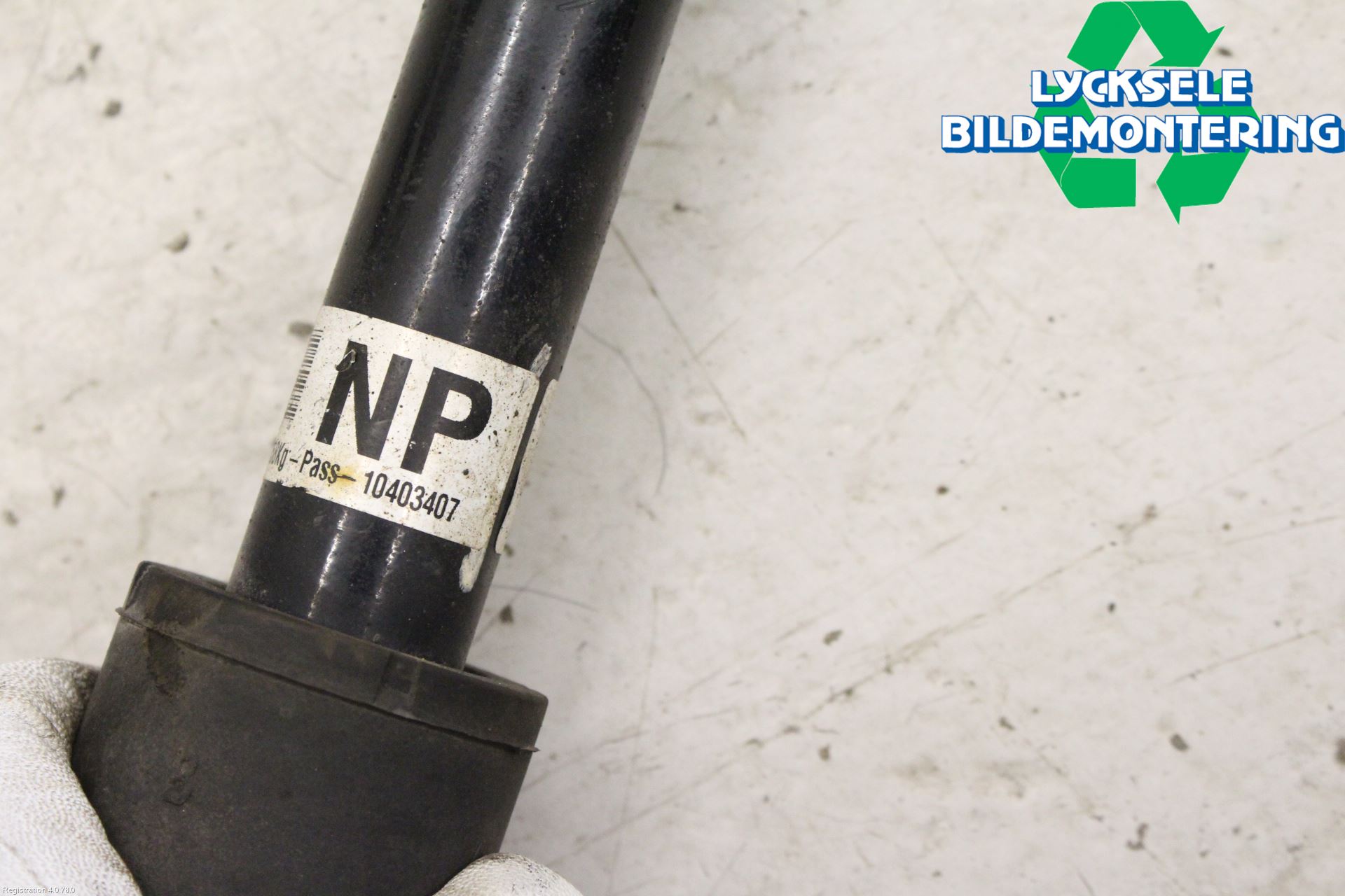 Nissan QASHQAI 17-21 Drivaxel Fram Höger