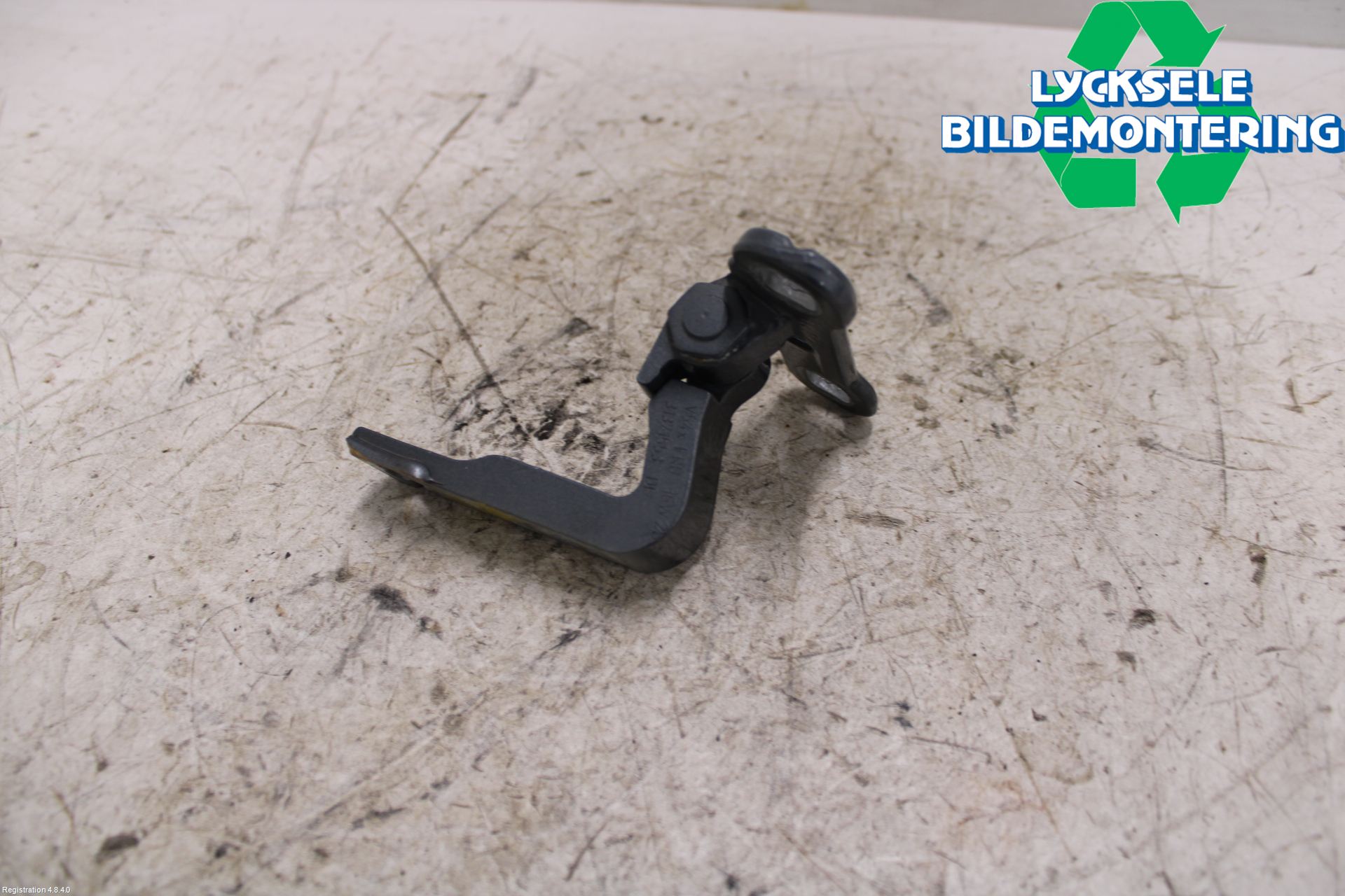 Volvo V90 17->> Dörrgångjärn