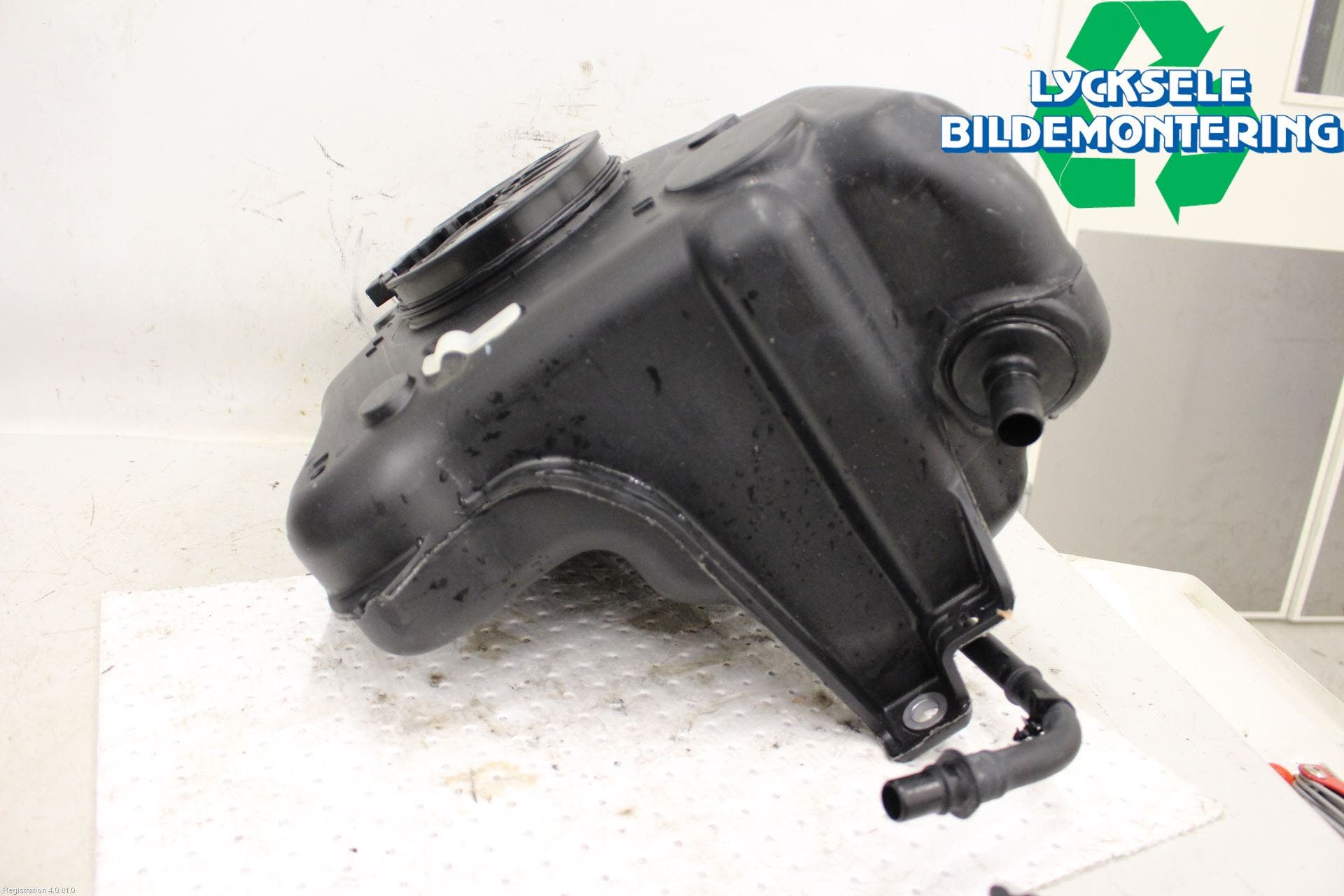 Volkswagen VW PASSAT 15-19 Adblue Tank