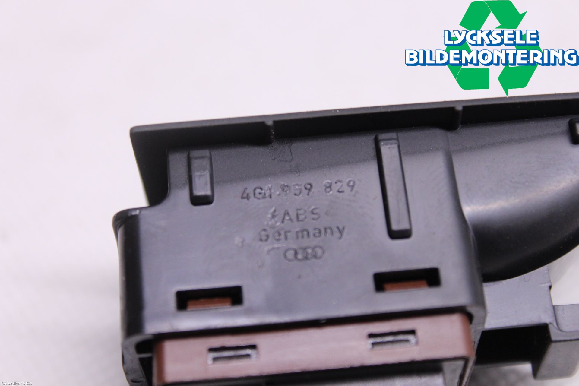Audi A6 ALLROAD 12-18 Strömställare Baklucka