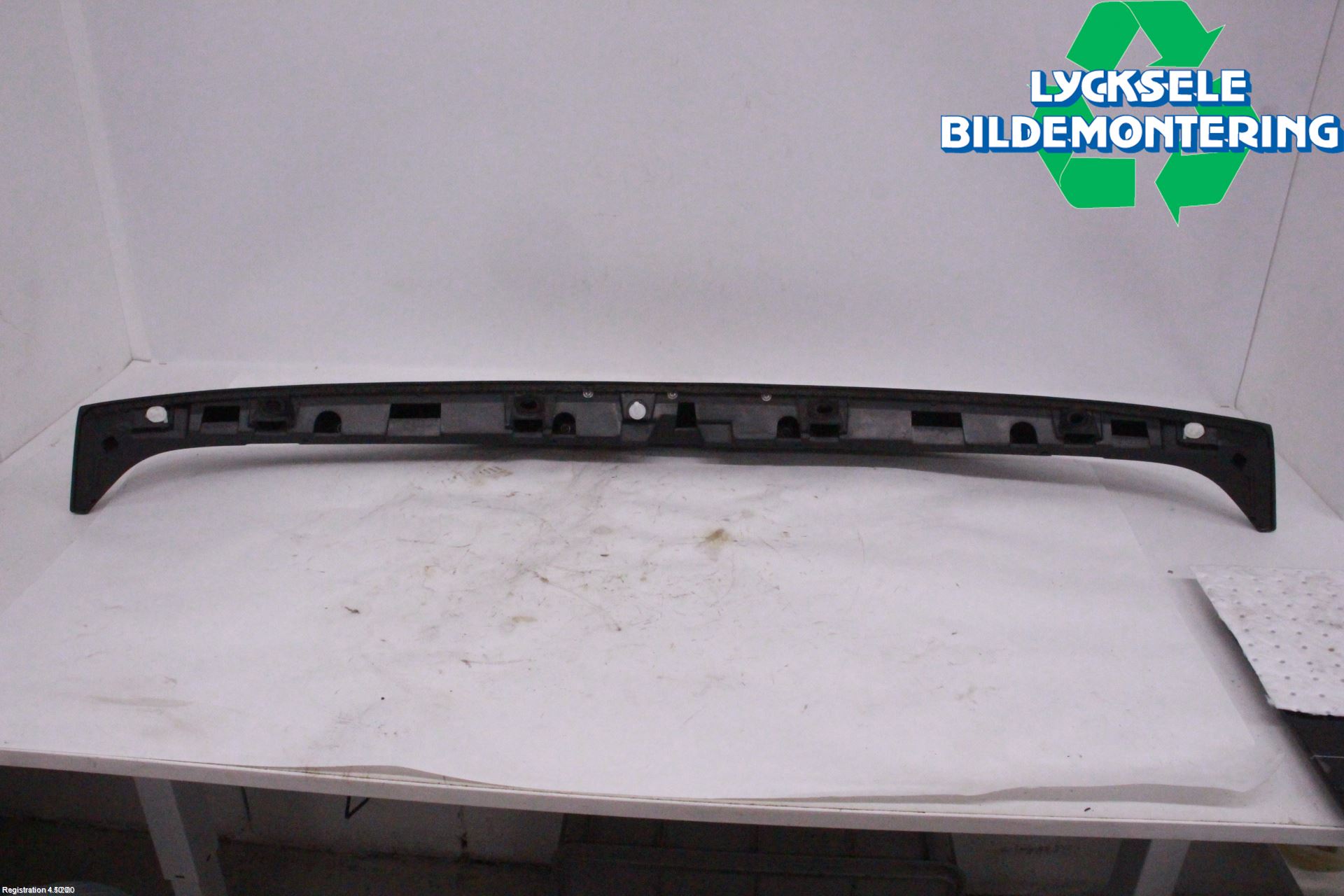 Toyota YARIS XP21 20- Spoiler Baklucka