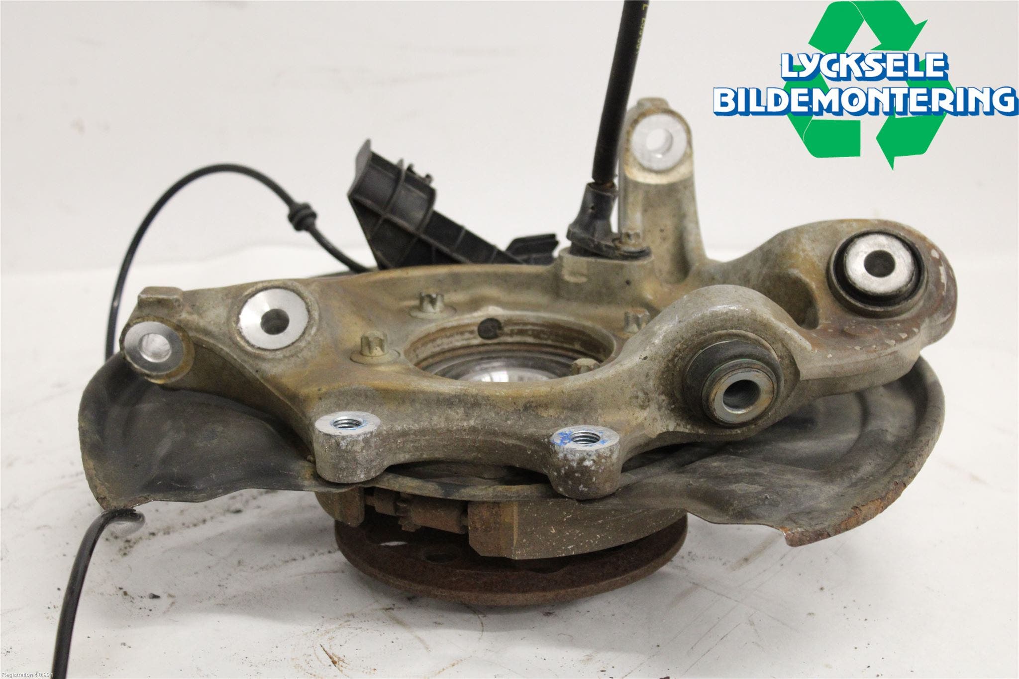 Mercedes-Benz MB C-KLASS (W204) 07-15 Styrspindel Lagerhus Vä