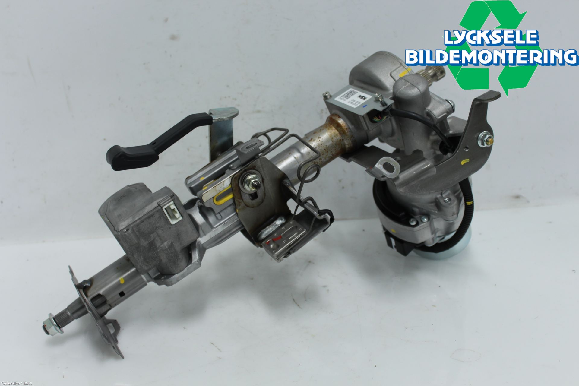 Suzuki SX4 S-CROSS 22- Rattaxelagg Justerbart