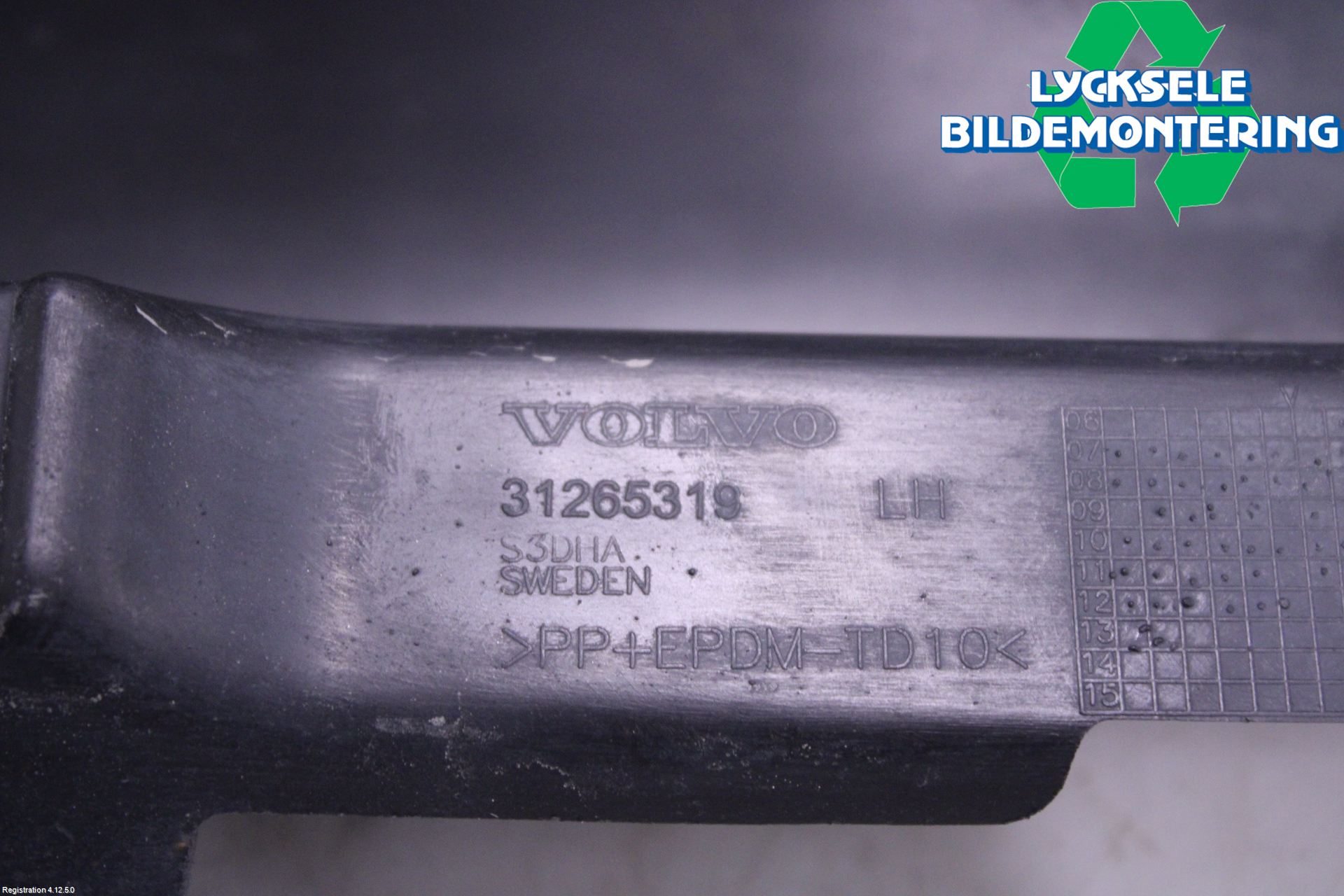 Volvo XC70 08-13 Sidokjol Vä