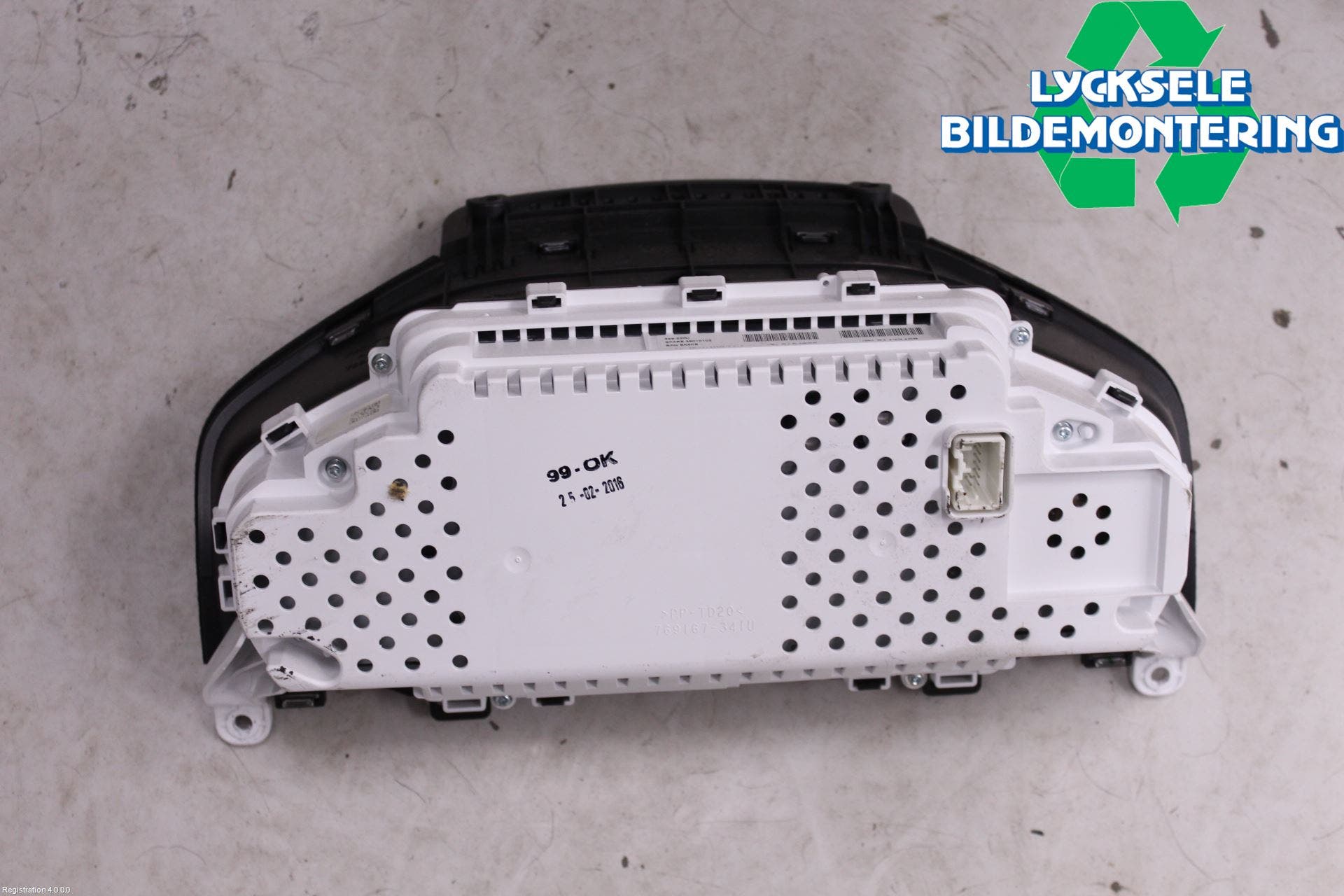 Volvo XC70 14-16 Instrument Komb