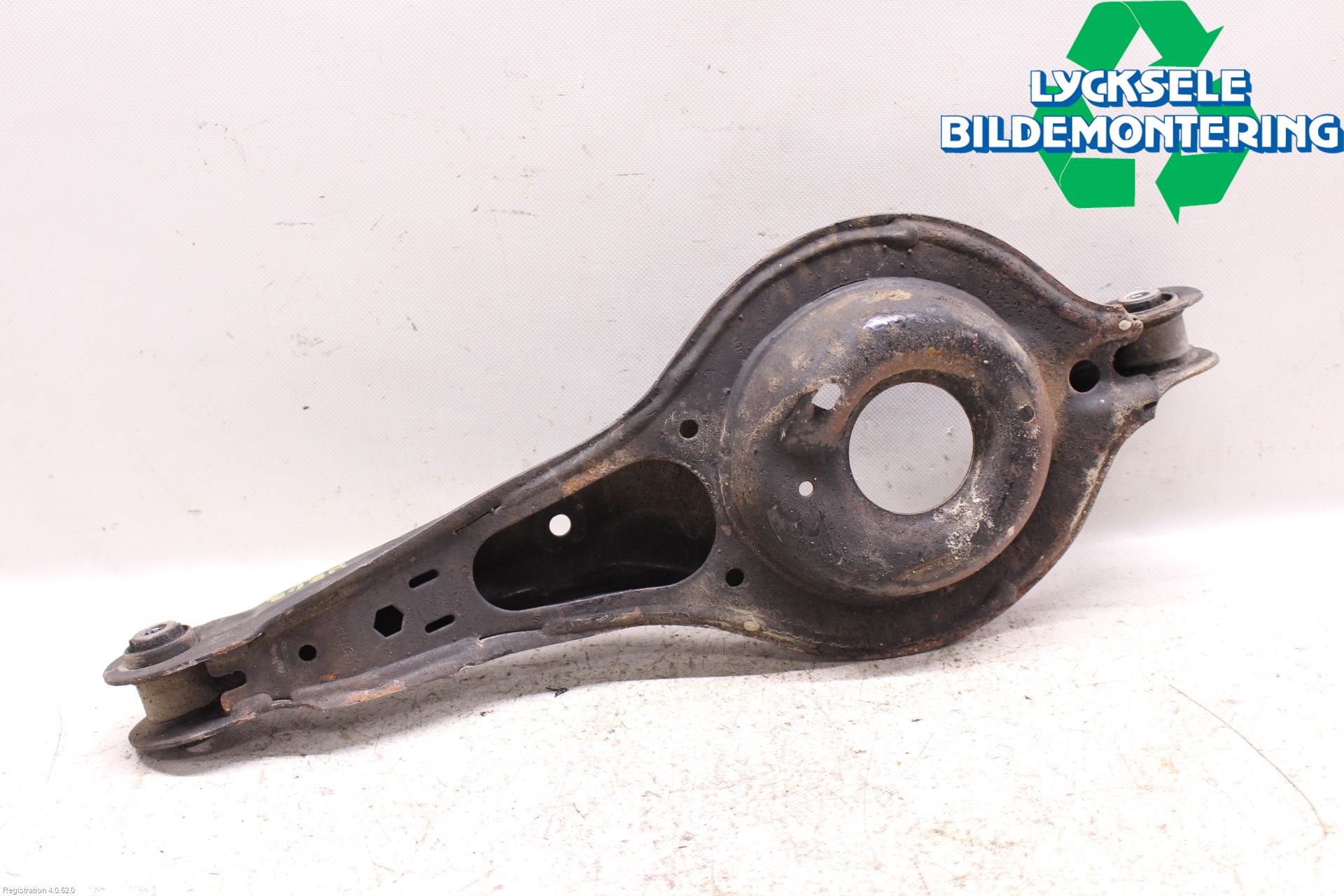 Ford FOCUS 15-18 Bärarm Bak Höger