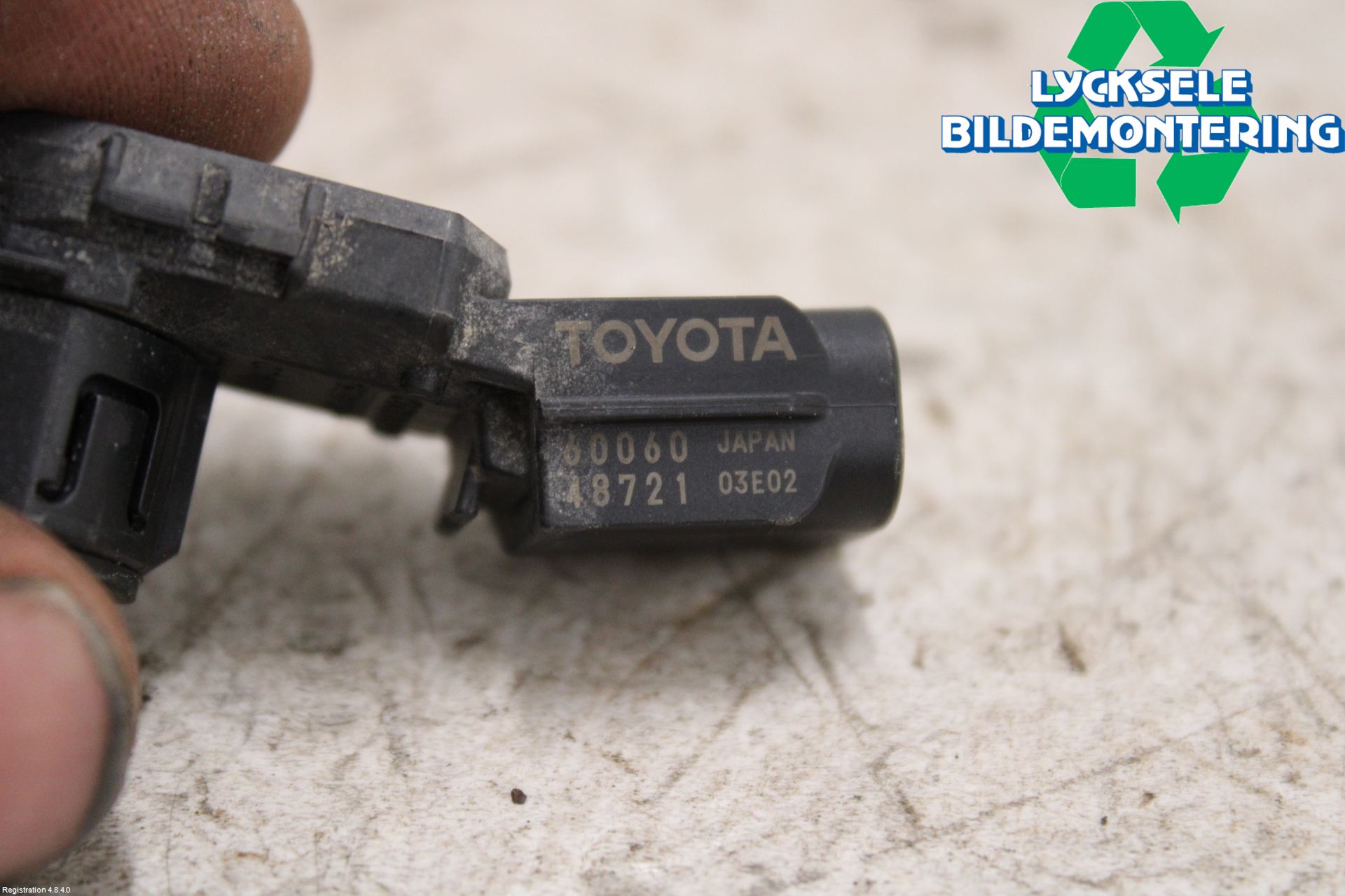 Toyota RAV4 19- Parkeringshjälp Backsensor