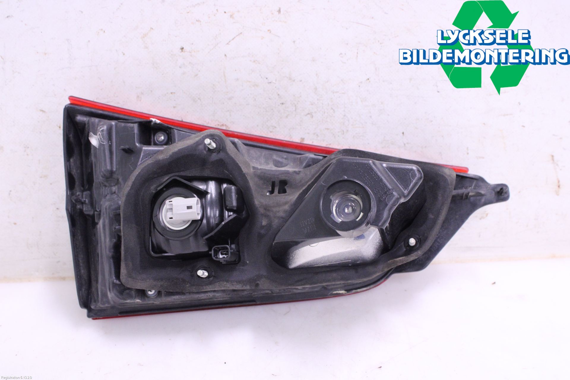 Nissan QASHQAI 14-17 Bakljus Lucka Hö