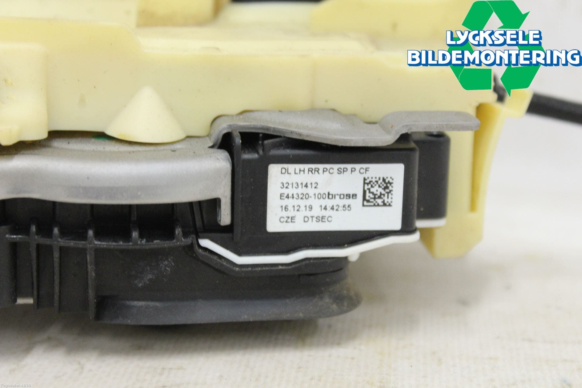 Volvo V60 19- Låskista-Dörrlås