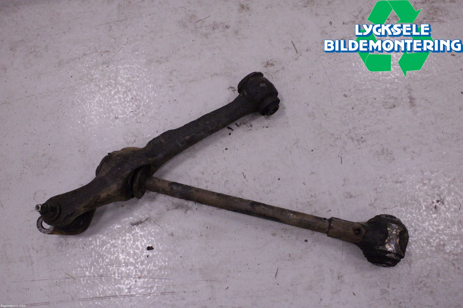 Volvo 740 88-92 Bärarm Fram Undre Hö