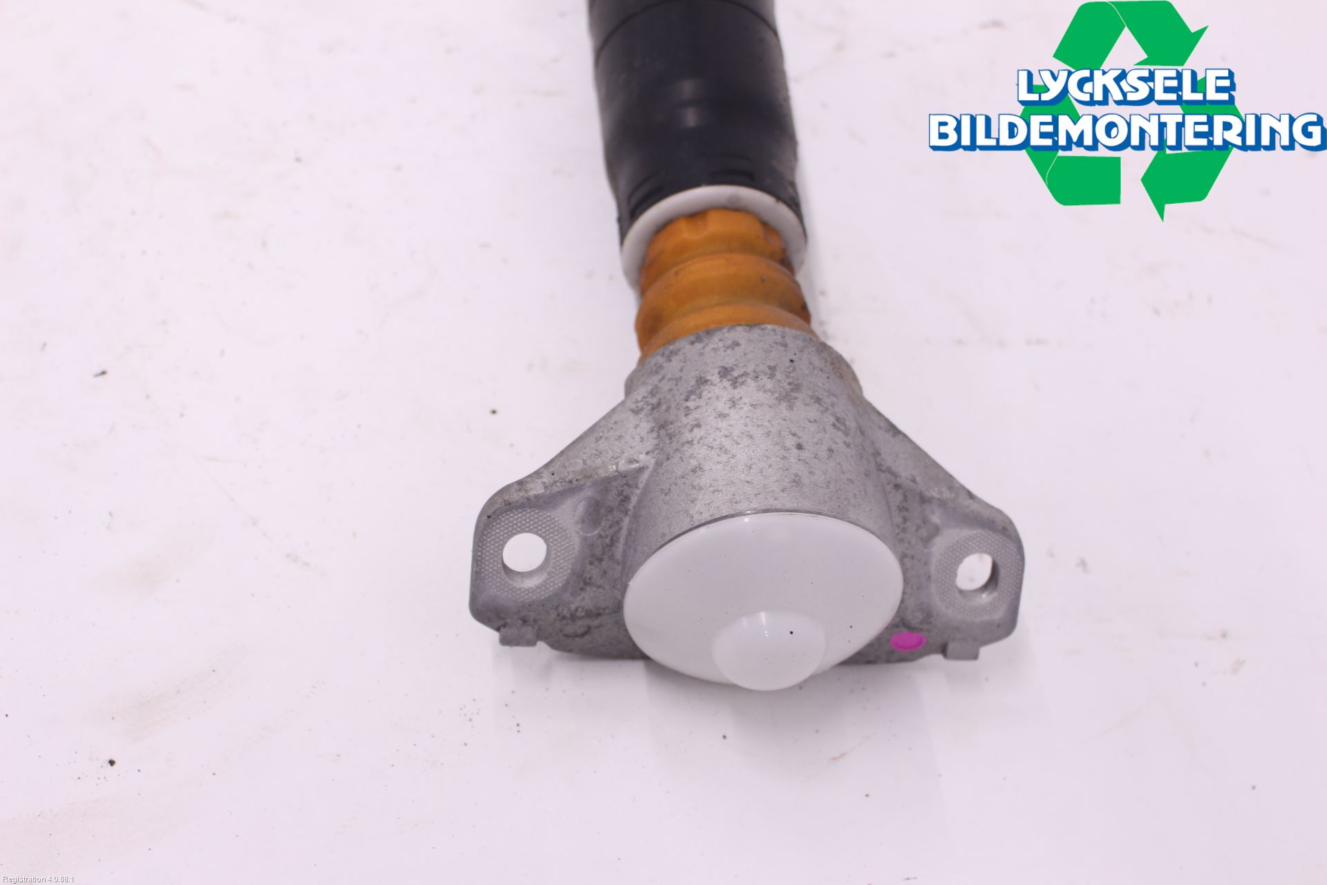 Audi A6 F2/C8 19- Stötdämpare Bak