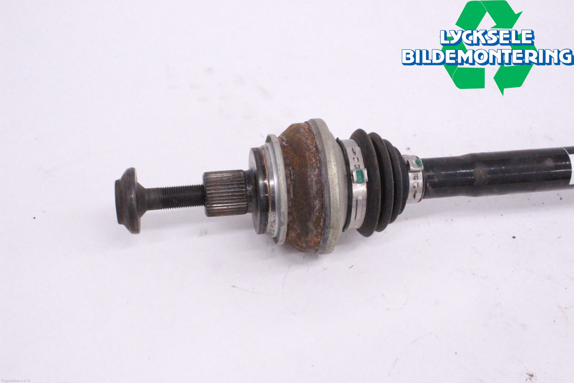 Audi A4/S4 B9 20- Drivaxel Bak Vänster