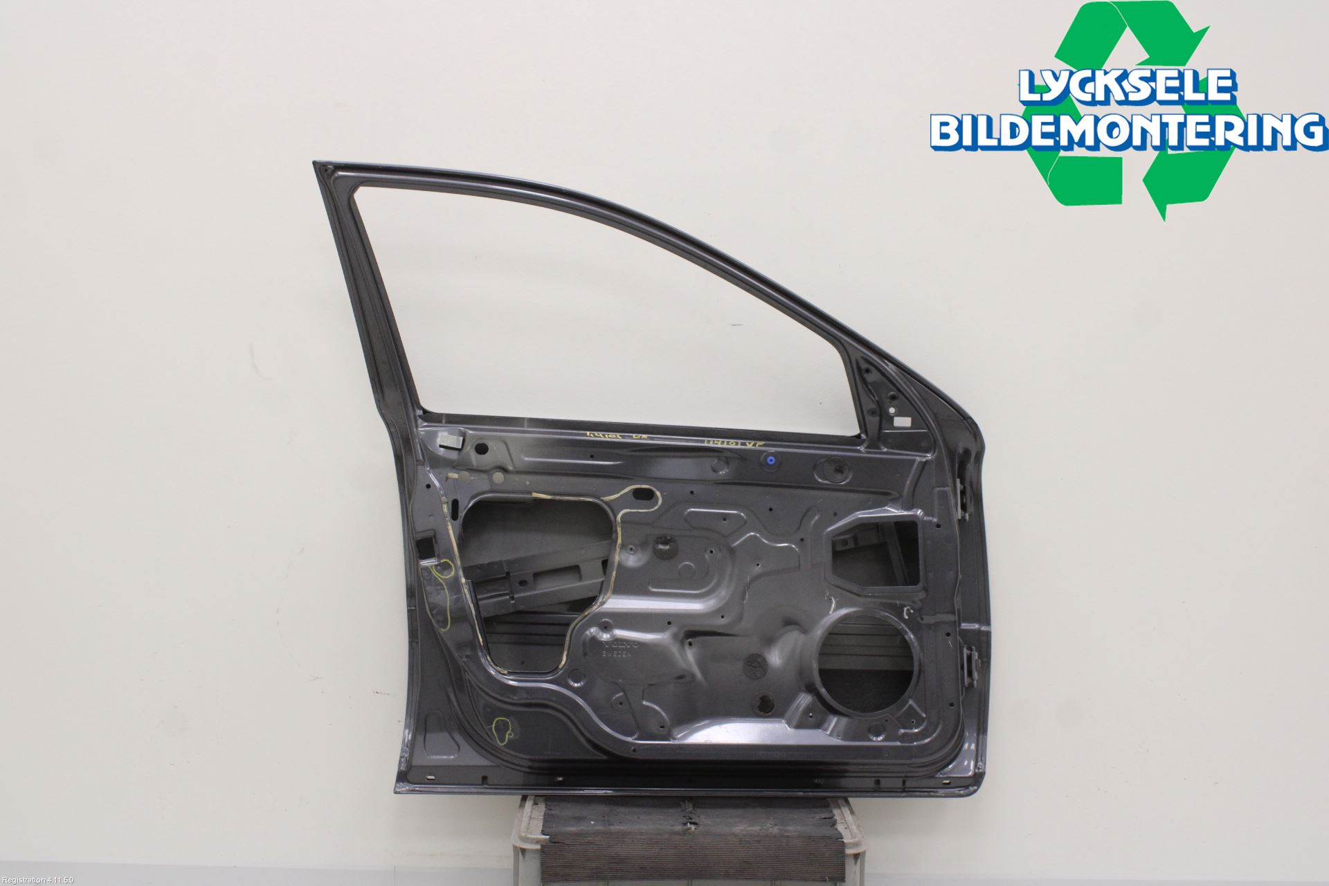 Volvo XC70 05-07 Dörr Fram Vänster