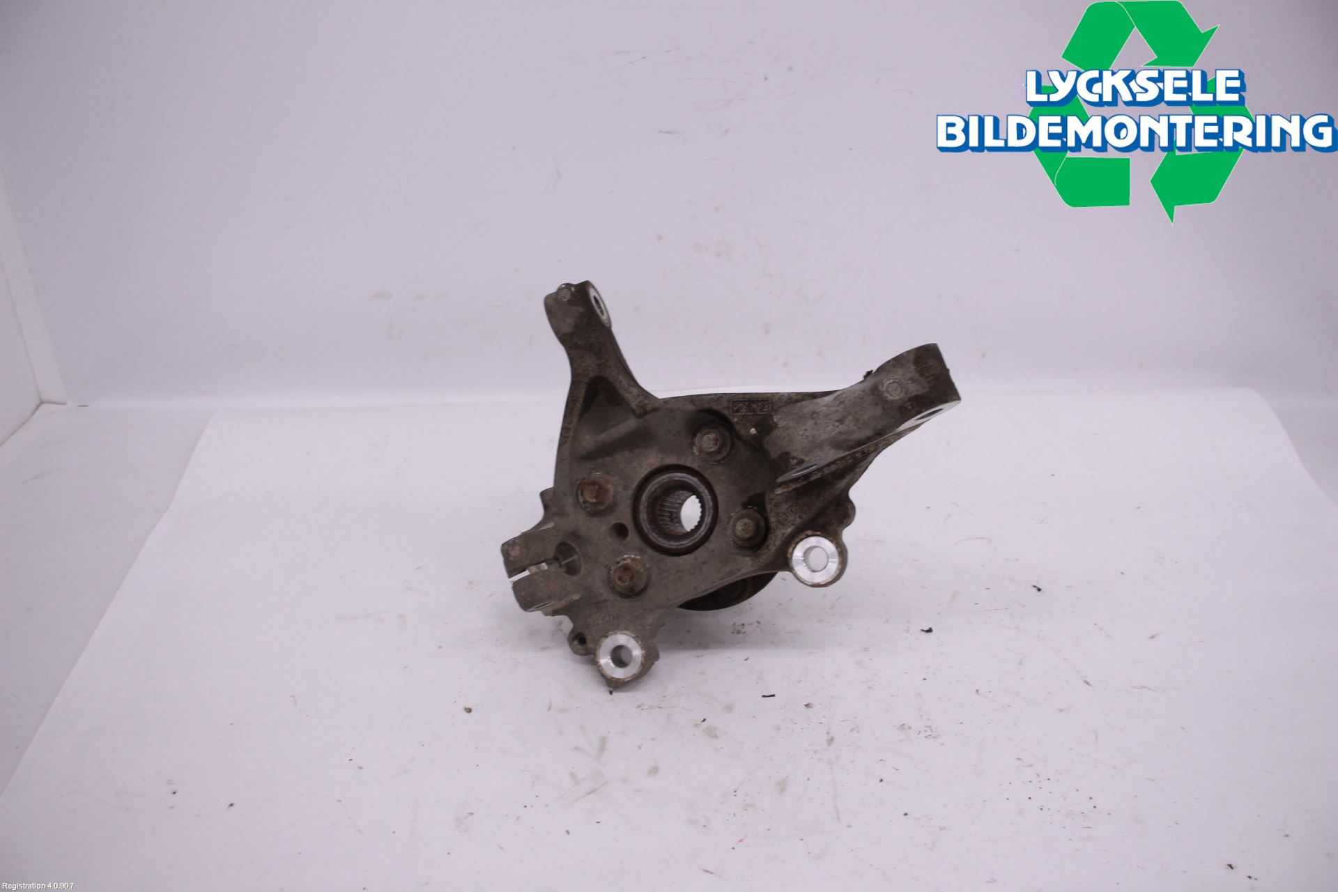Ford MONDEO 15-22 Styrspindel Lagerhus Vä