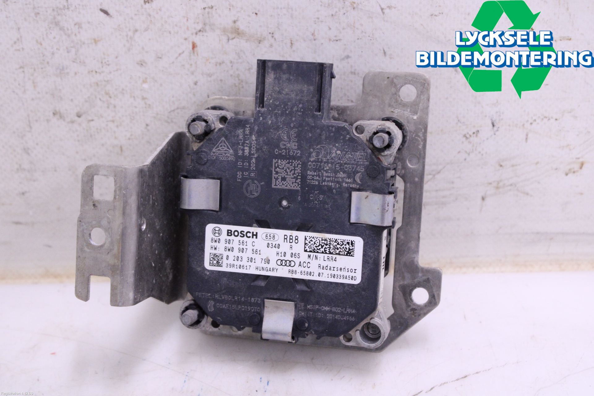 Audi A4/S4 B9 20- Sensor Aktivt Kollisionsskydd
