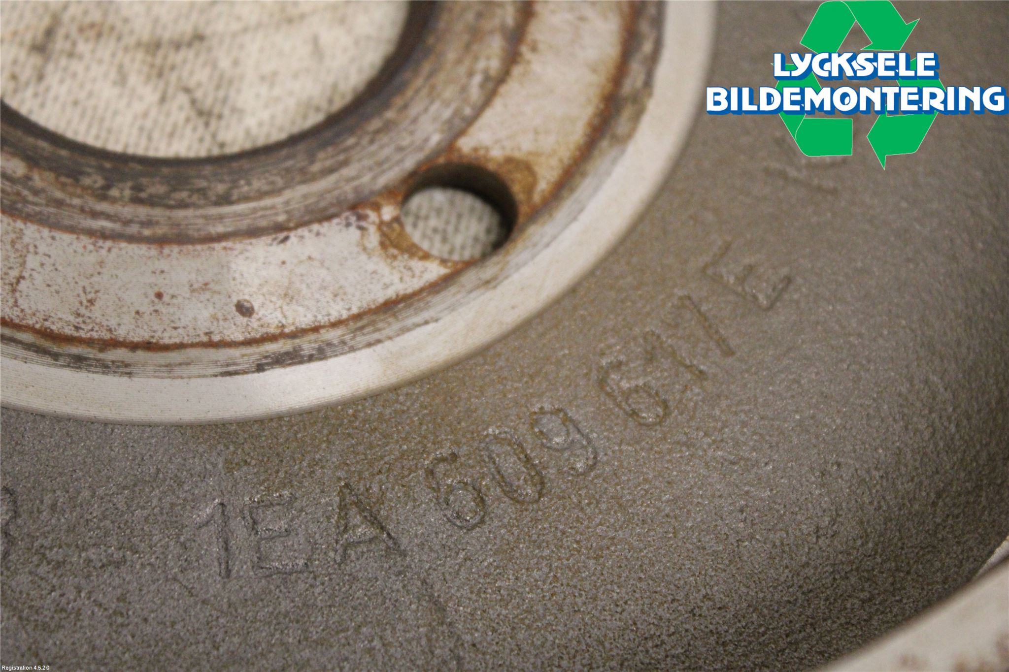 Skoda ENYAQ iV 21- Bromstrumma Bak