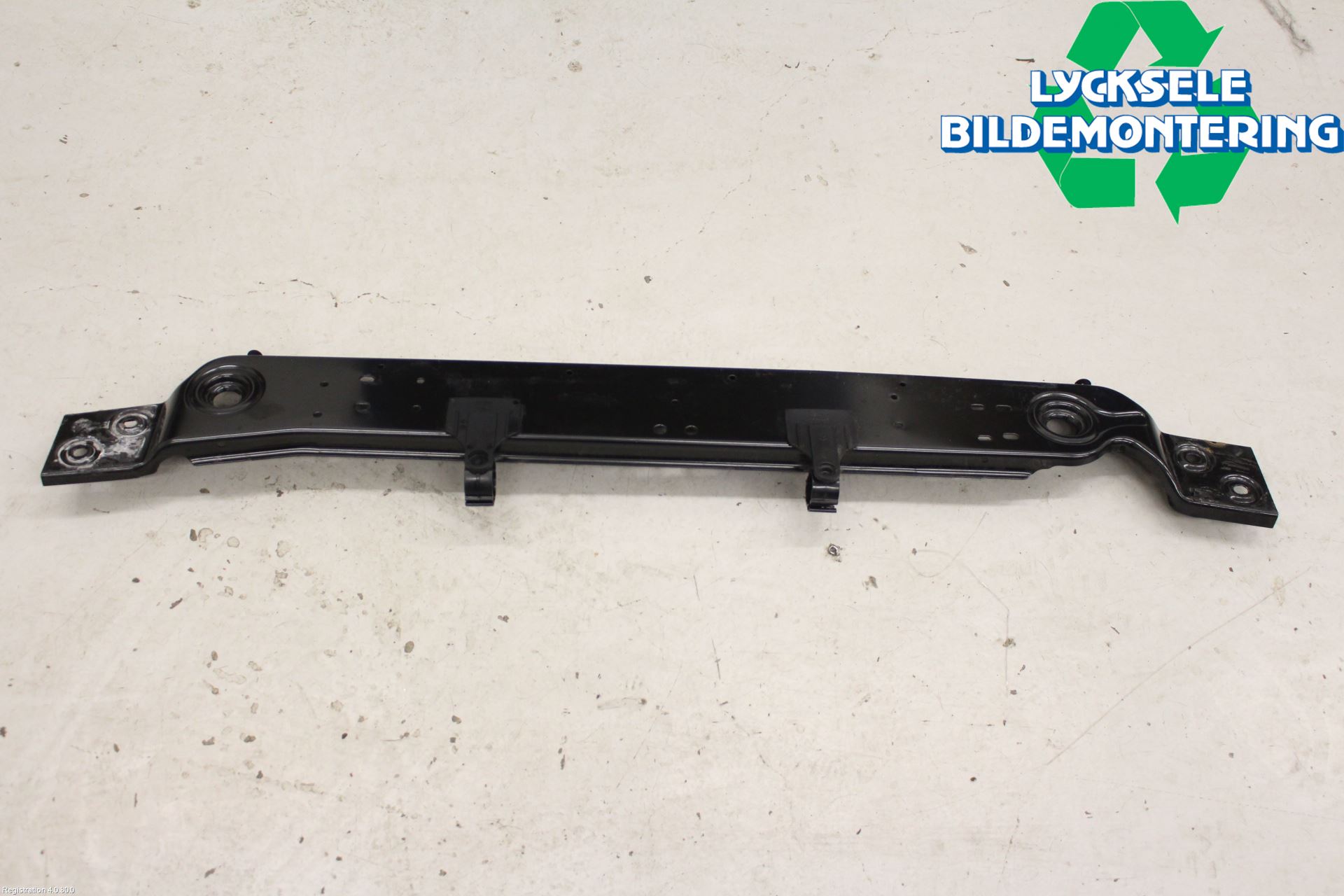 Ford TRANSIT/TOURNEO CUSTOM 13-24 Kylarfäste-Ram-Balk