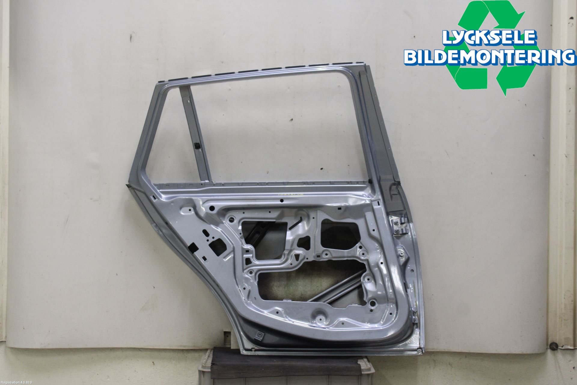 BMW 3 E90/91 SED/TOU 05-12 Dörr Bak Vänster