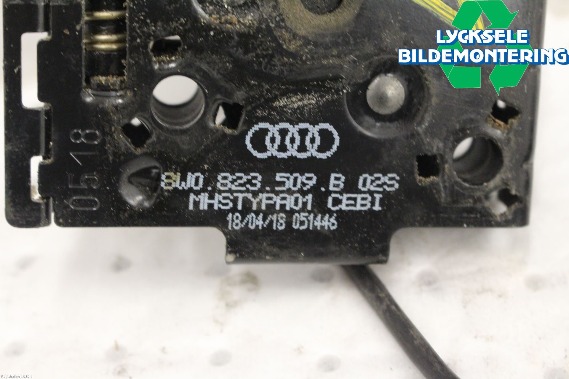 Audi A4/S4 B9 16-19 Huvlås