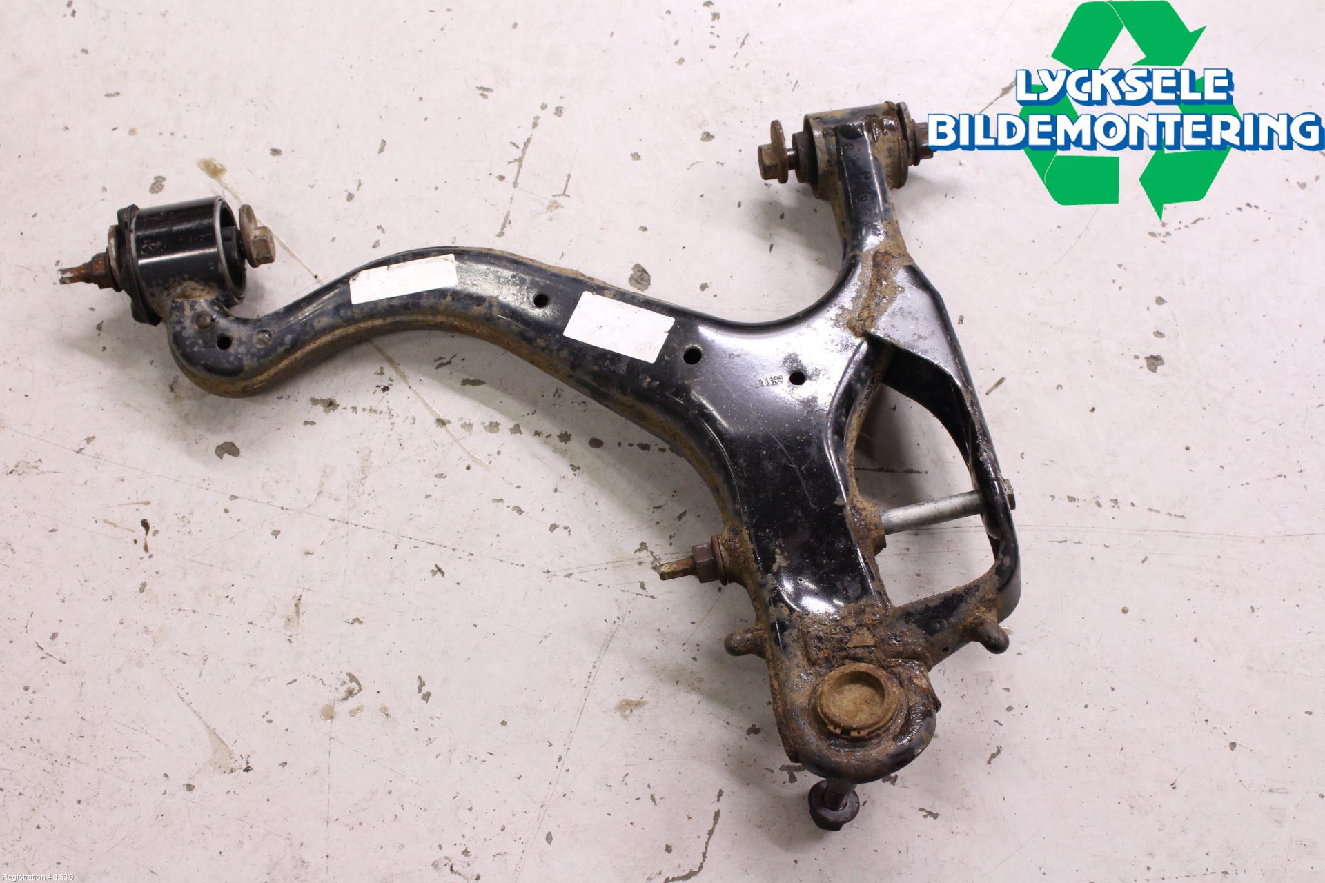 Landrover LAND ROVER DISCOVERY 4 10-16 Bärarm Fram Undre Hö
