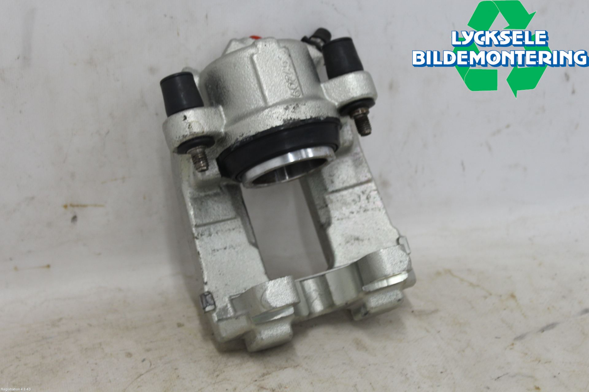 BMW 3 F30/F31/F80 12-19 Bromsok Fram Vänster
