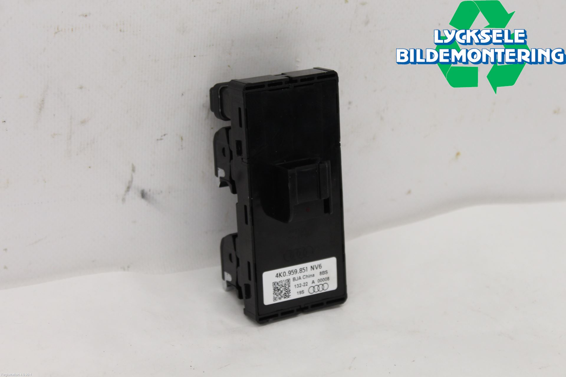 Audi A6 F2/C8 19- Strömställare Elhiss