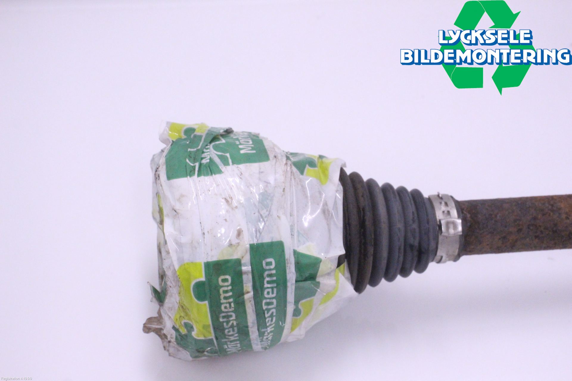 Volkswagen VW PASSAT 11-14 Drivaxel Bak Höger