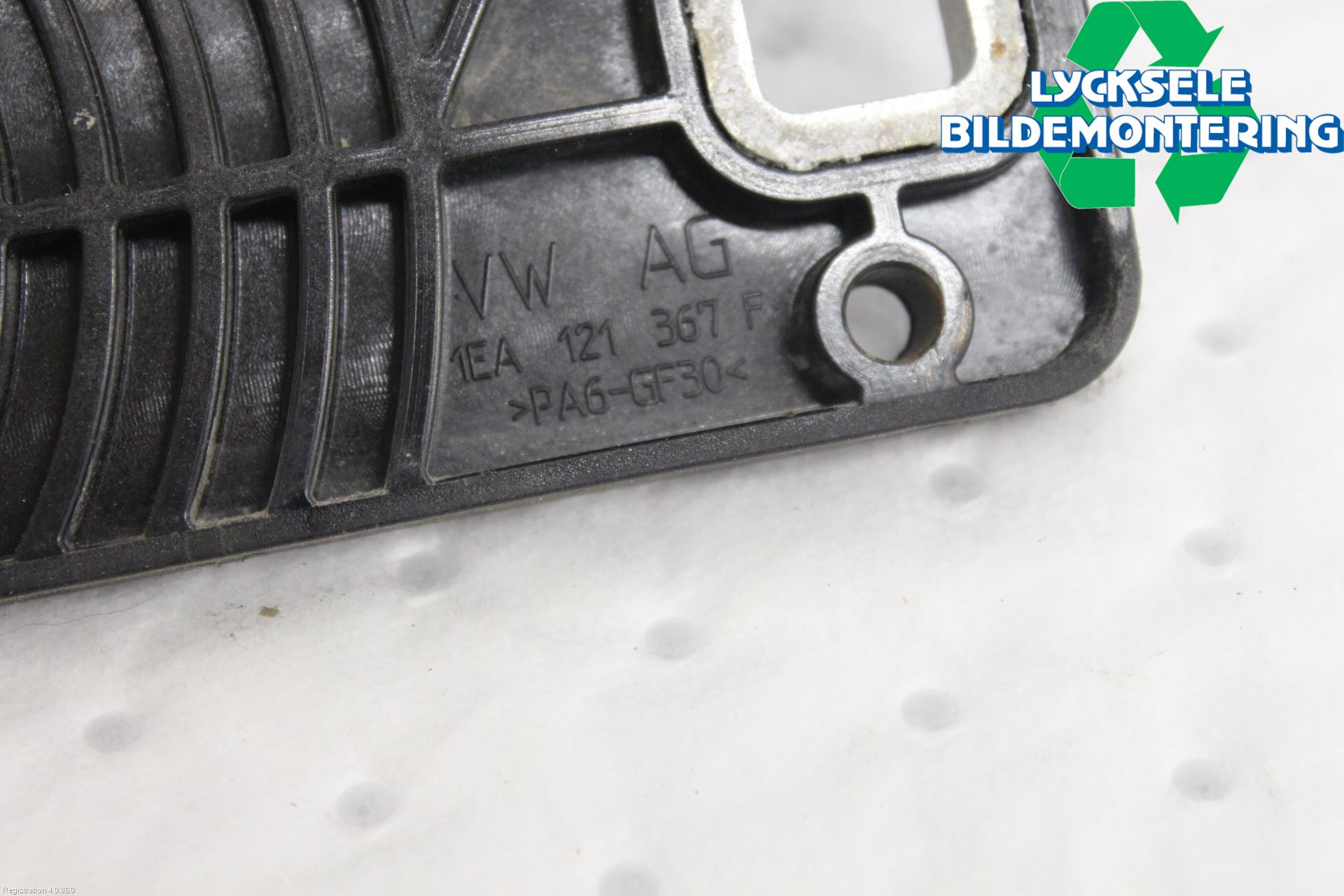 Volkswagen VW ID.3 21- Kylarfäste-Ram-Balk