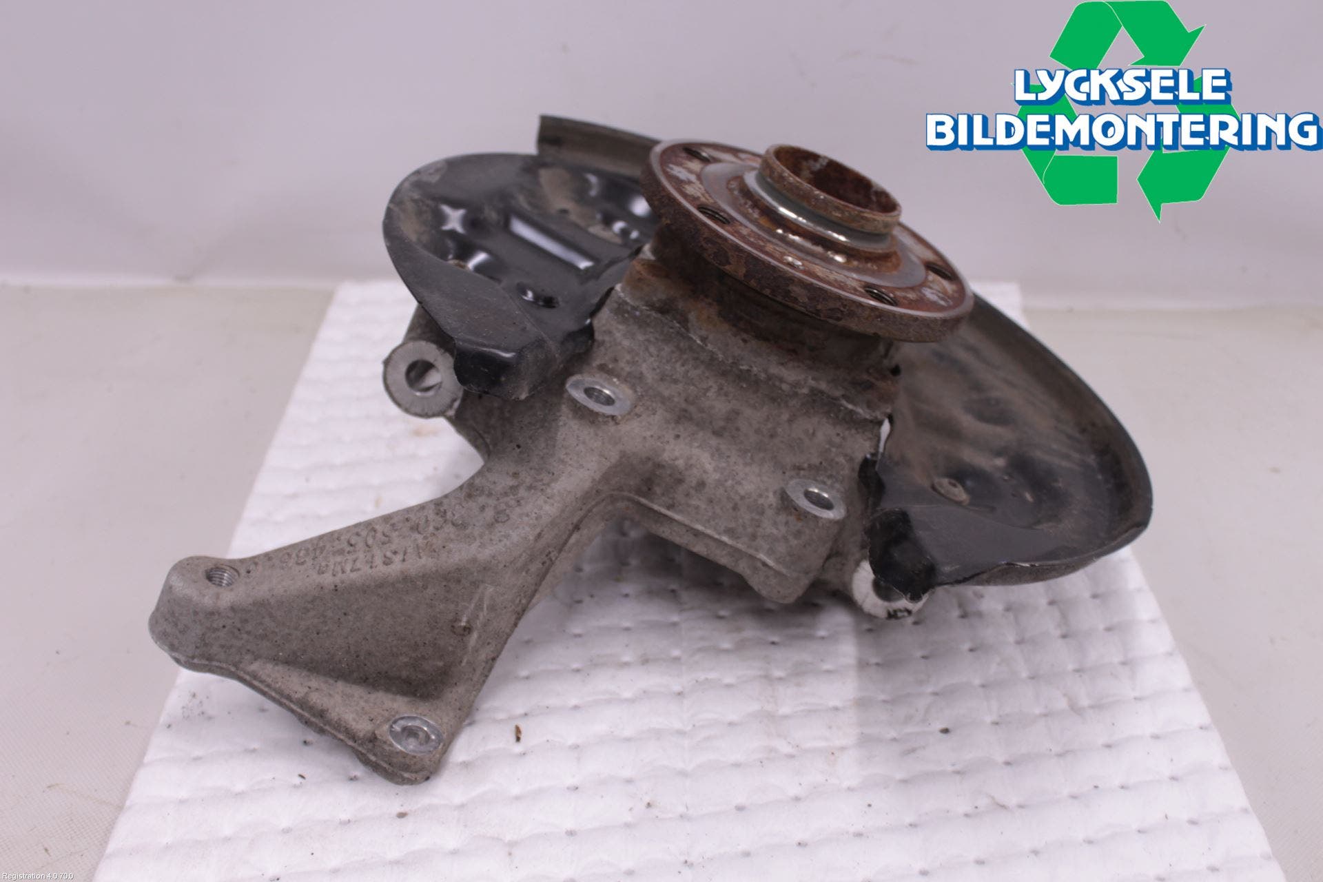 Audi Q3 8U 12-18 Hjullagerhus Bak Hö