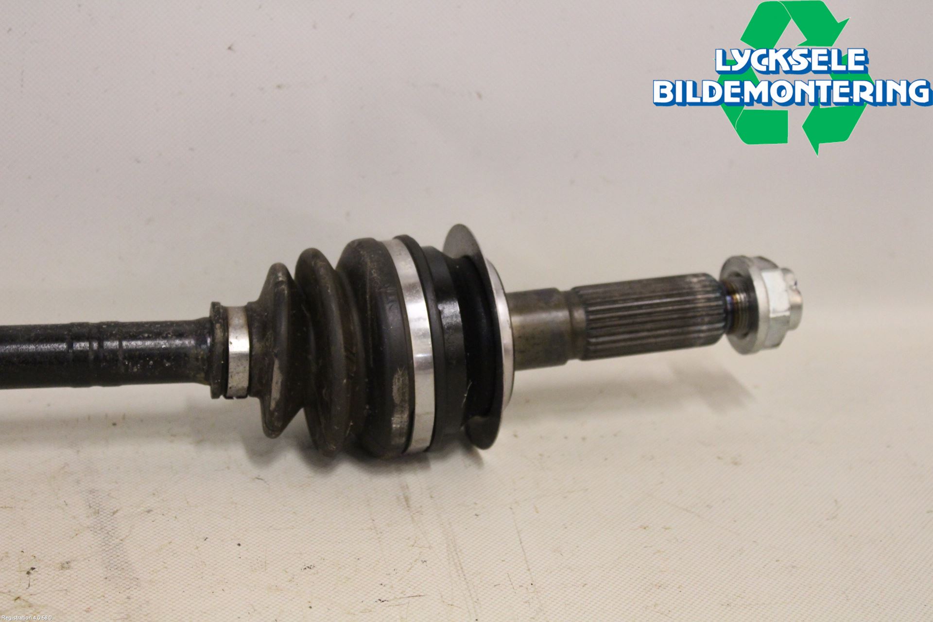 Subaru OUTBACK 15-20 Drivaxel Bak Vänster