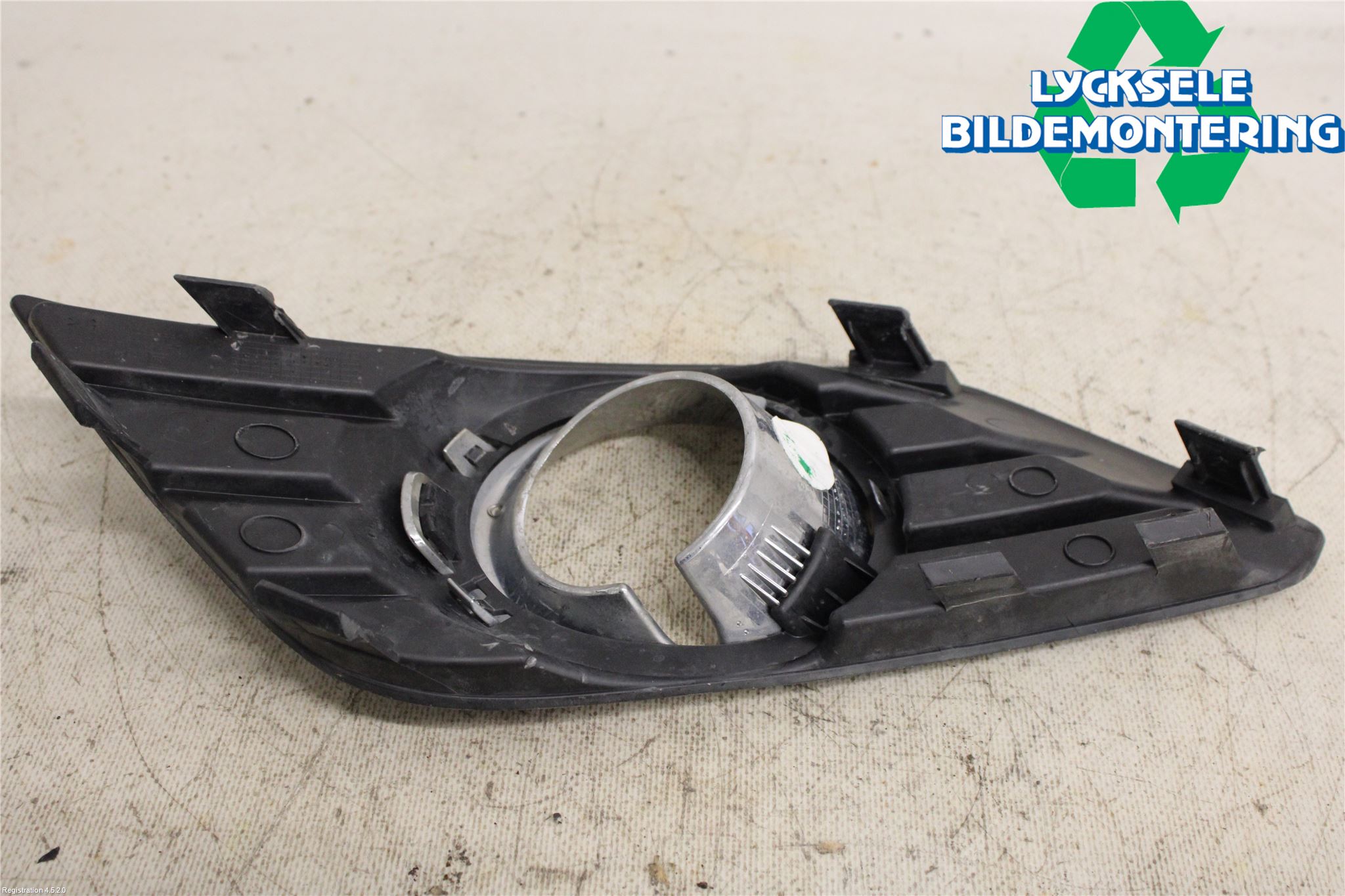 Opel MOKKA 13-20 Dimljussarg Fram