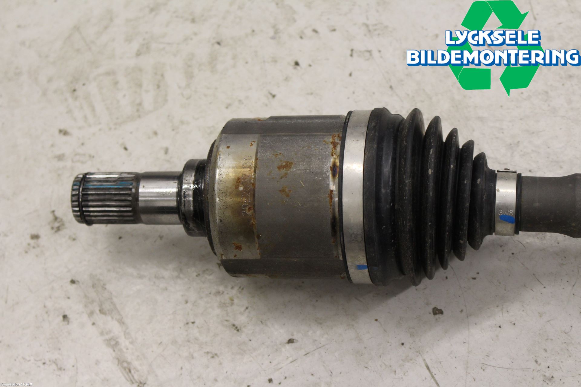 Kia NIRO (DE) 17-22 Drivaxel Fram Höger