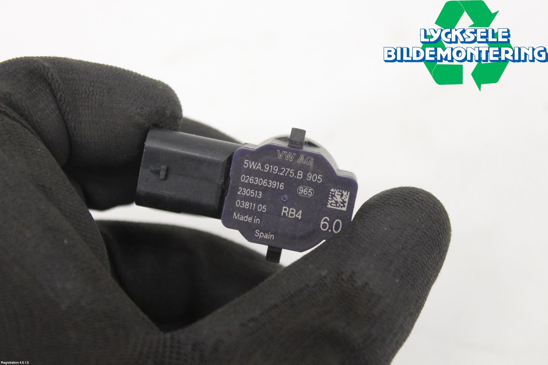 Skoda ENYAQ iV 21- Parkeringshjälp Backsensor