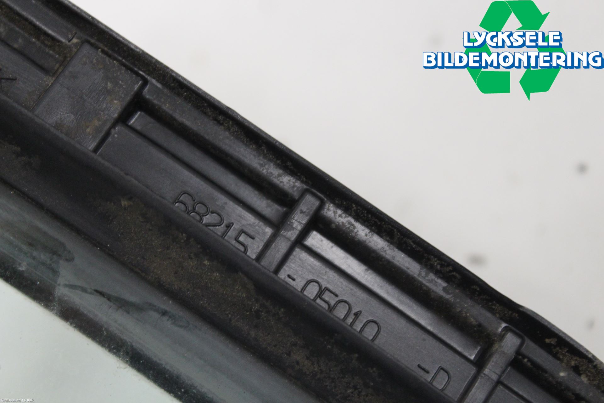 Toyota AVENSIS 16-18 Dörruta Fram Lilla Hö