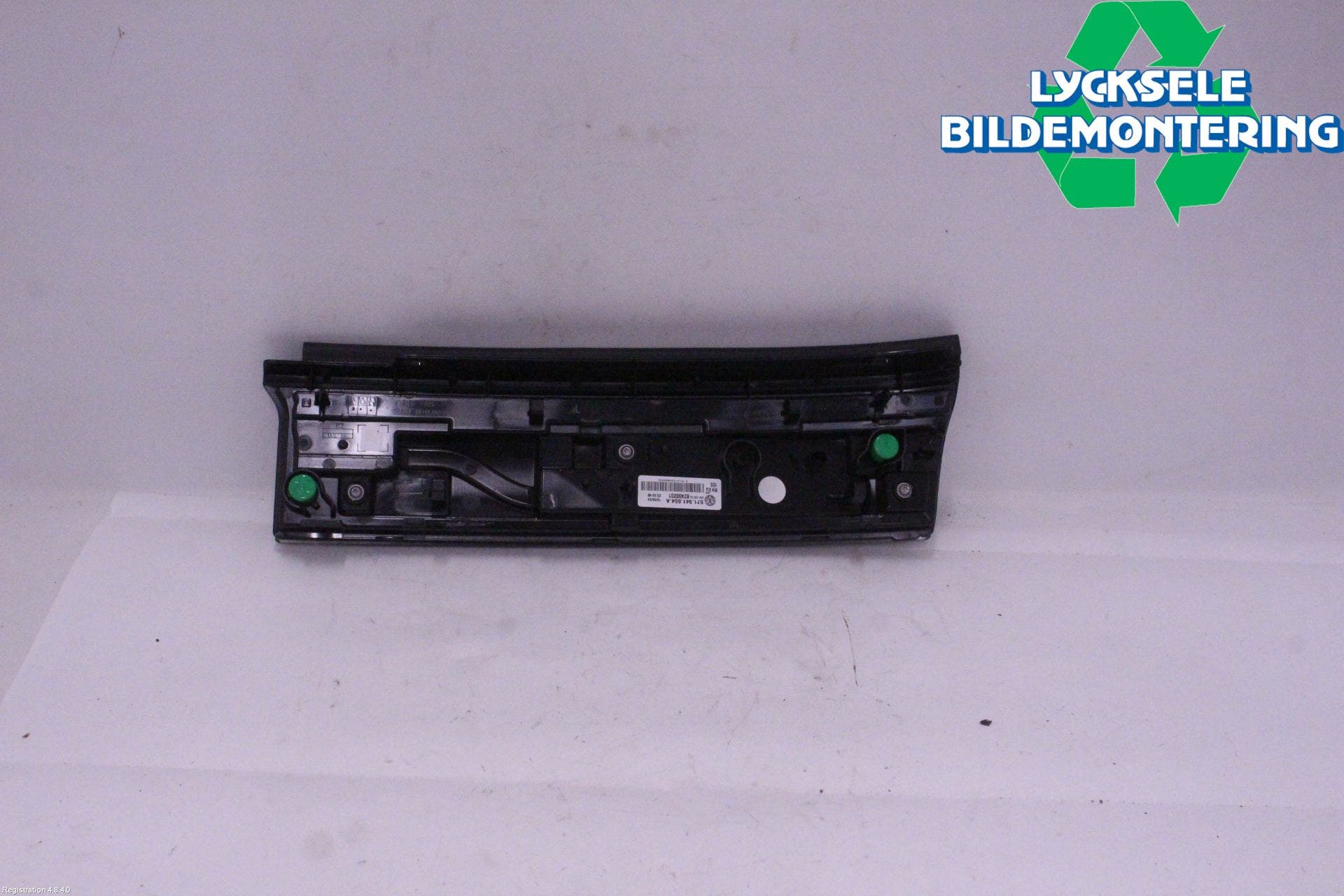 Alfa VW TIGUAN 24- Dimljussarg Fram