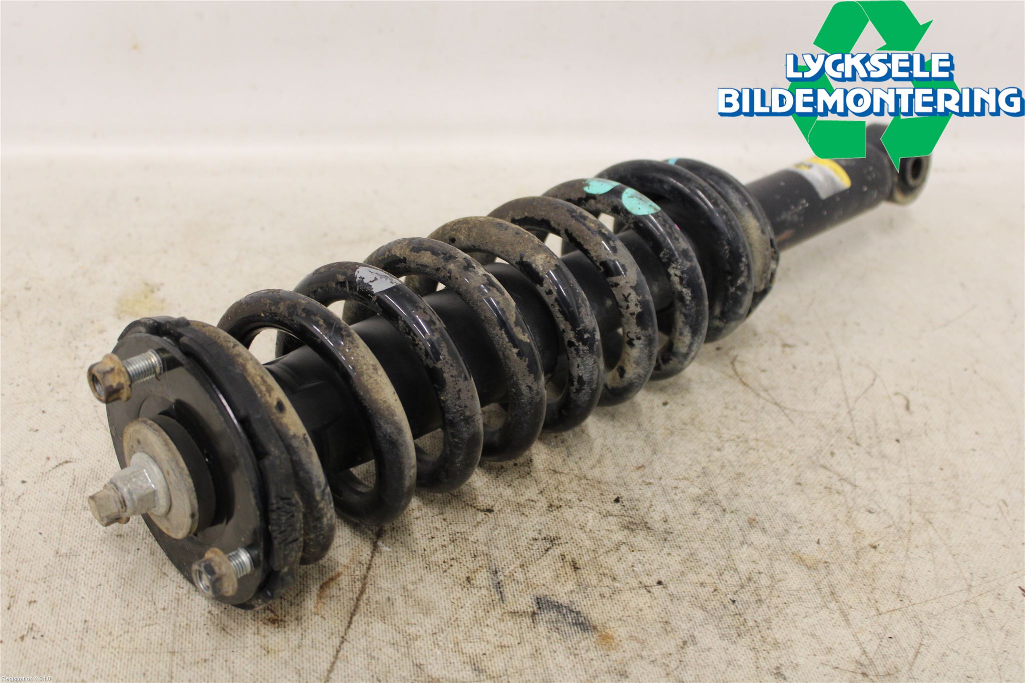 Isuzu D-MAX Fjäderben Fram Höger