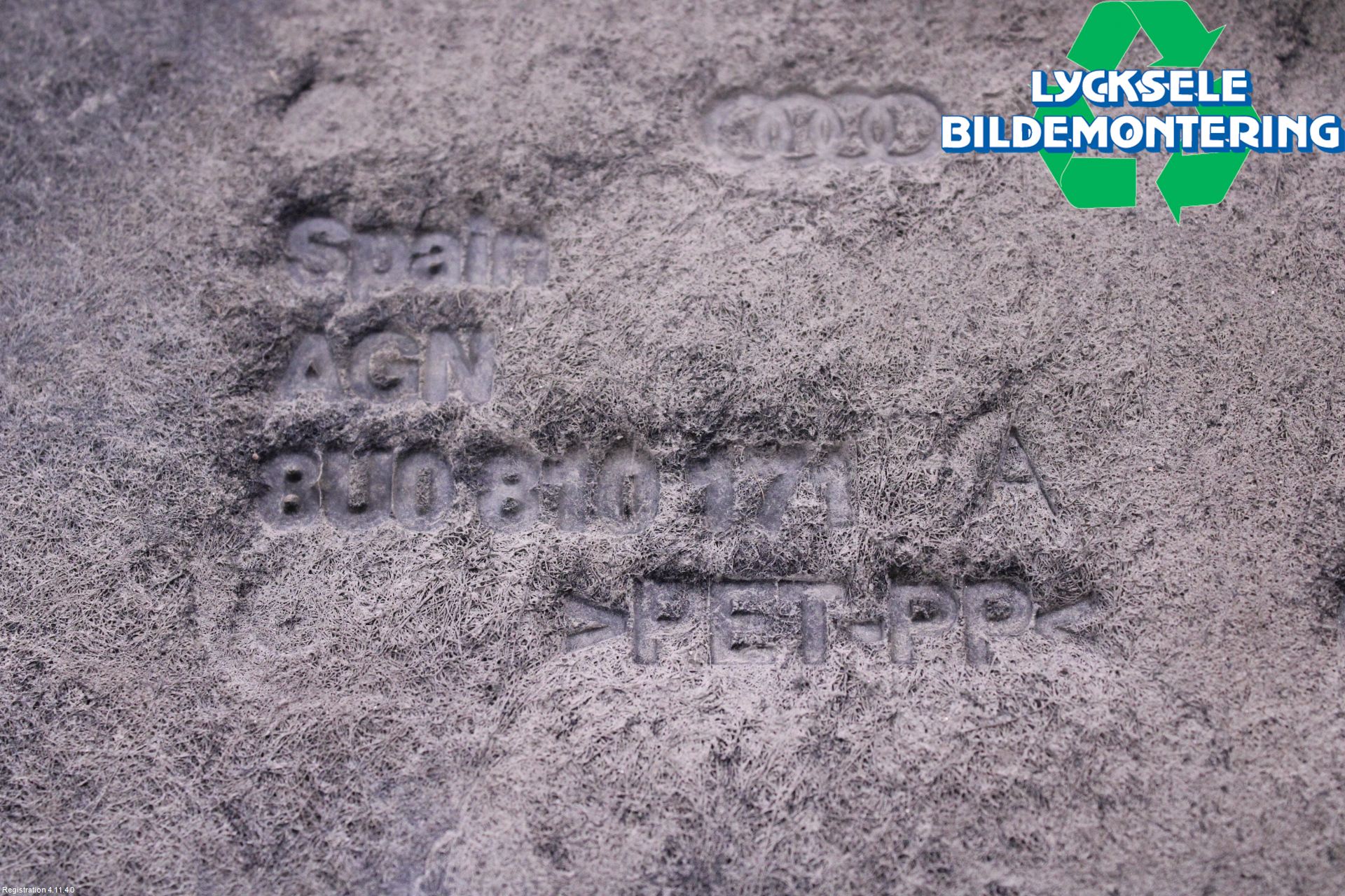 Audi Q3 8U 12-18 Skärm Inner