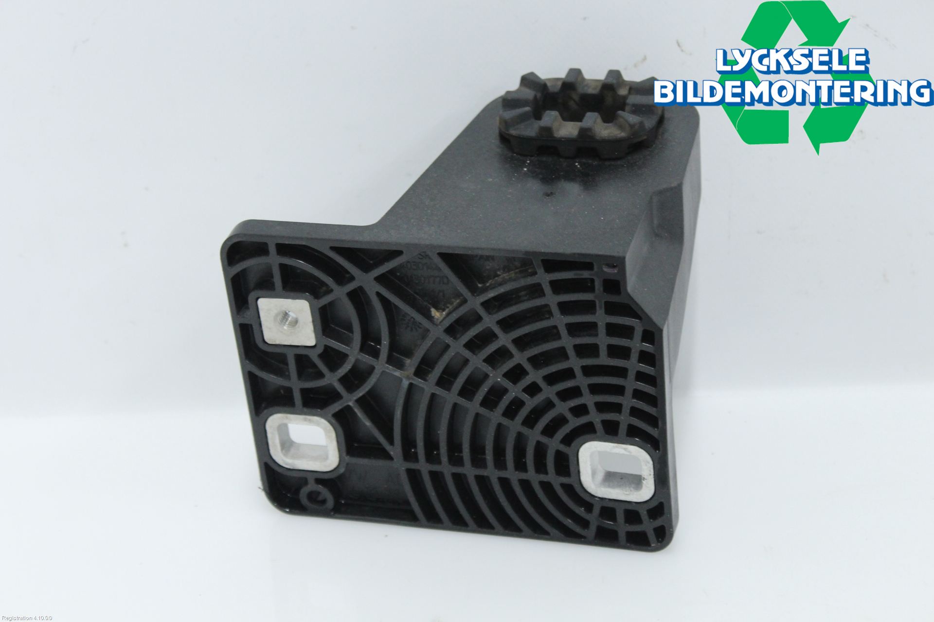 Skoda ENYAQ iV 21- Kylarfäste-Ram-Balk