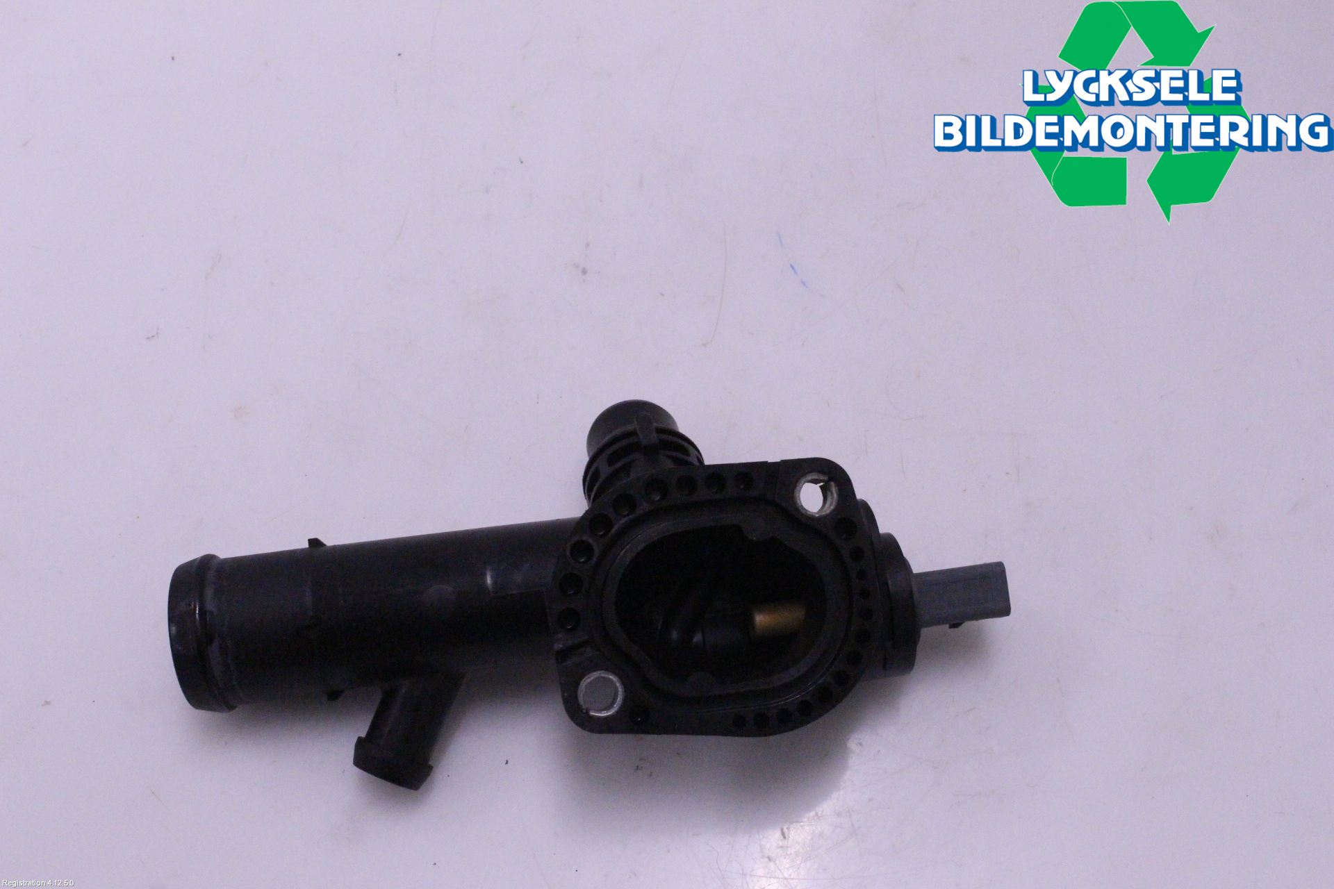 Audi A4 12-15 Kylarslang Fördelningsrör