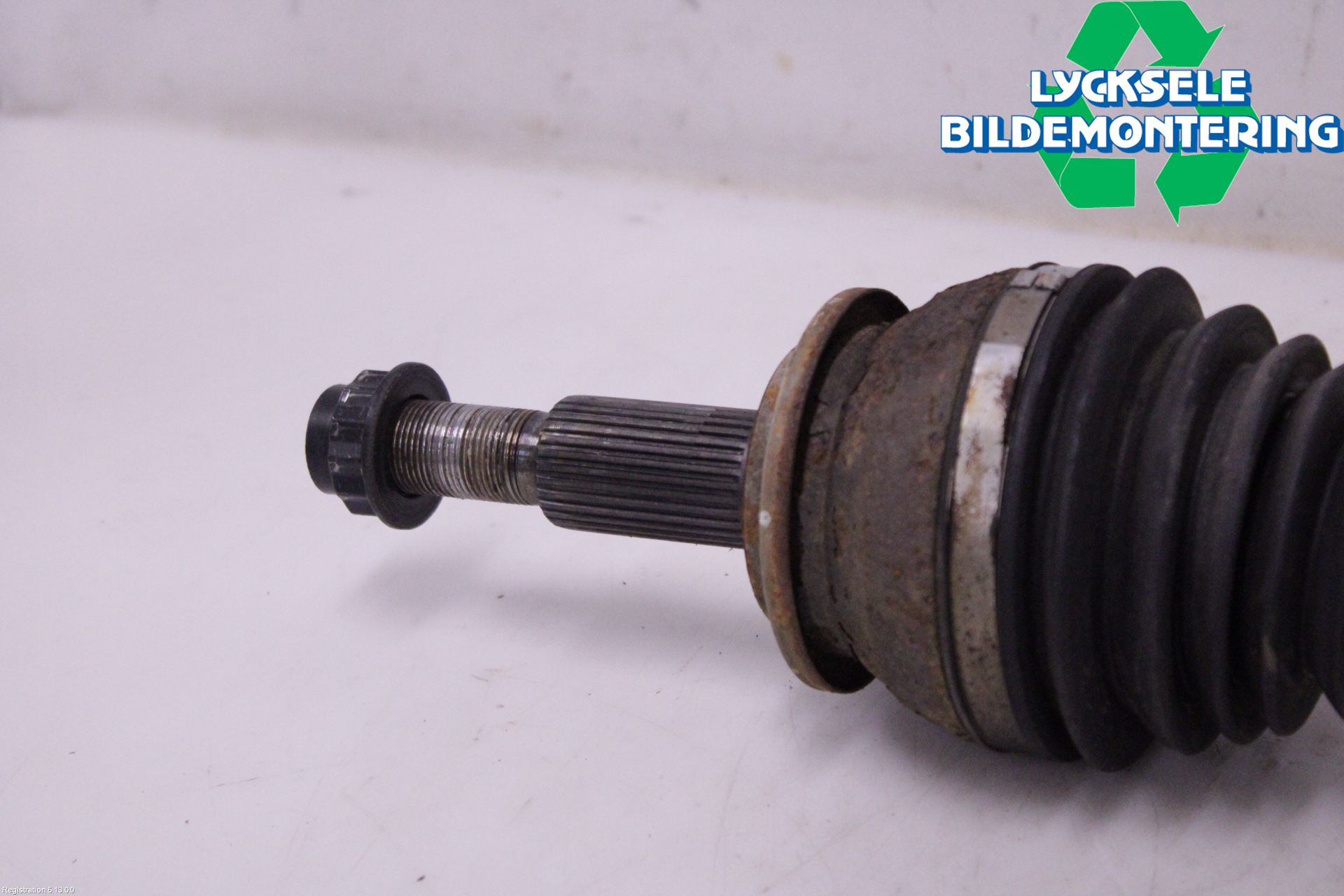Toyota RAV4 19- Drivaxel Fram Vänster