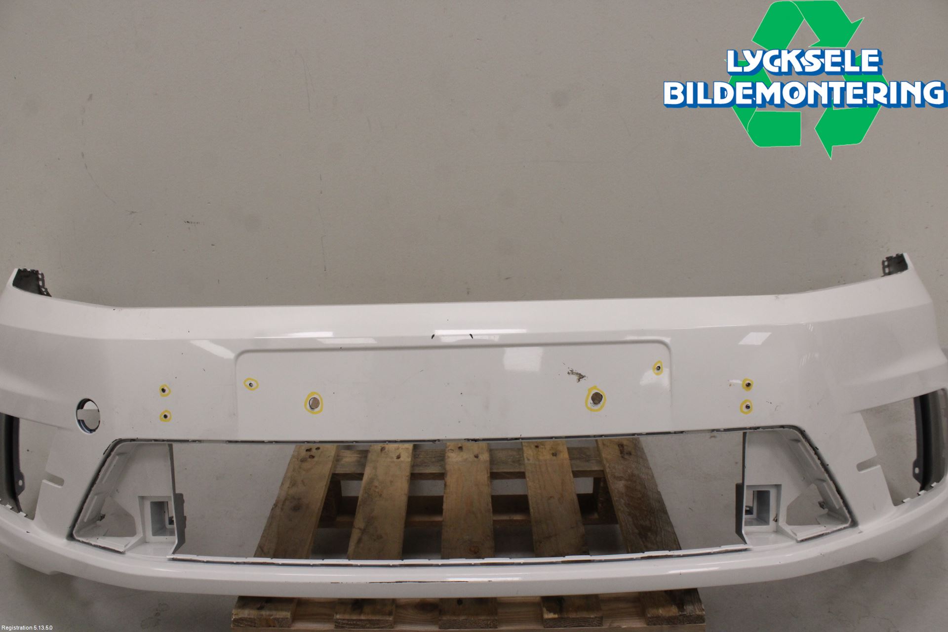 Volkswagen VW CADDY 16-20 Stötfångarbeklädnad Fram