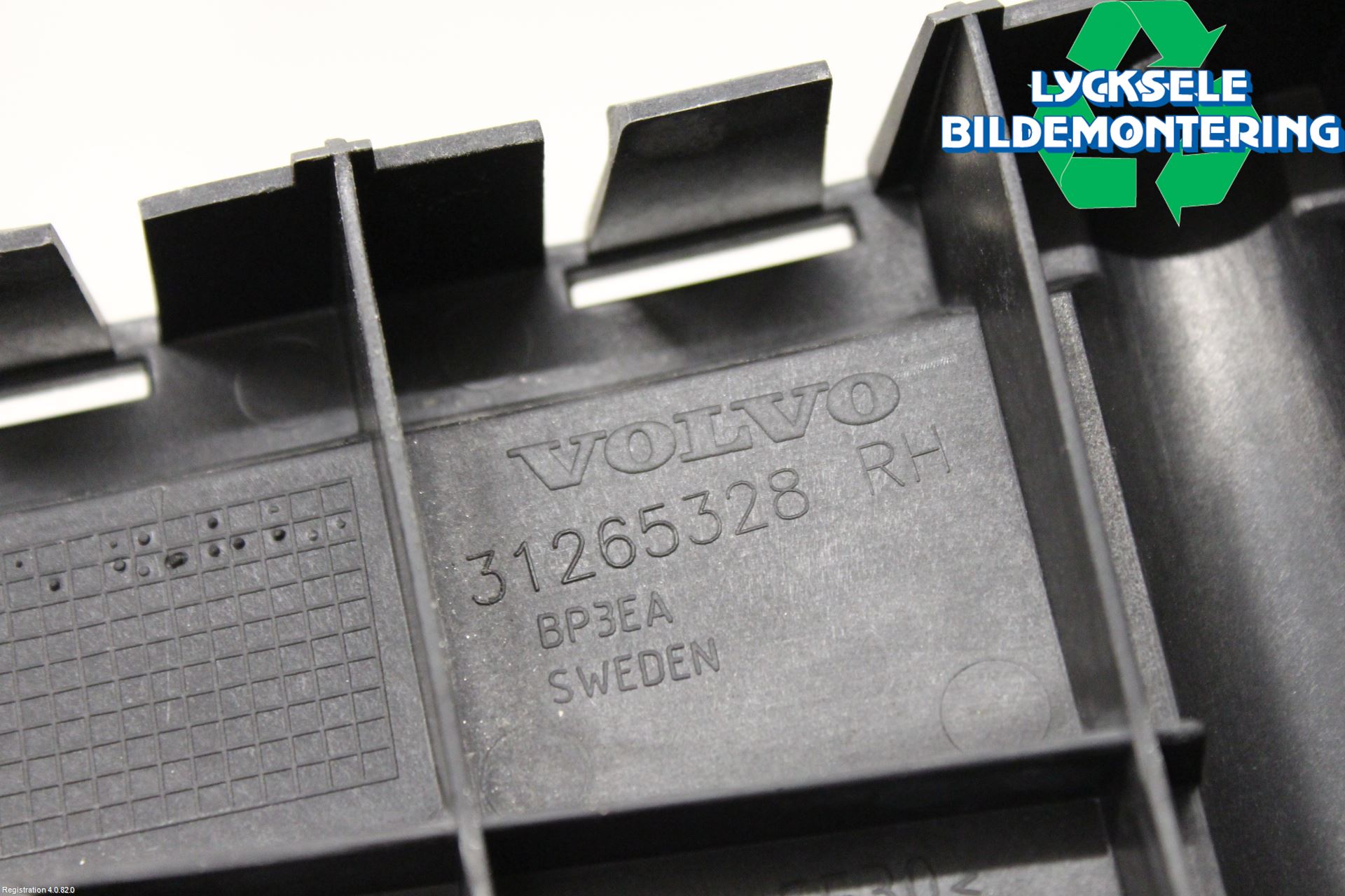 Volvo V70 08-13 Stötfångarfäste Bak Hö
