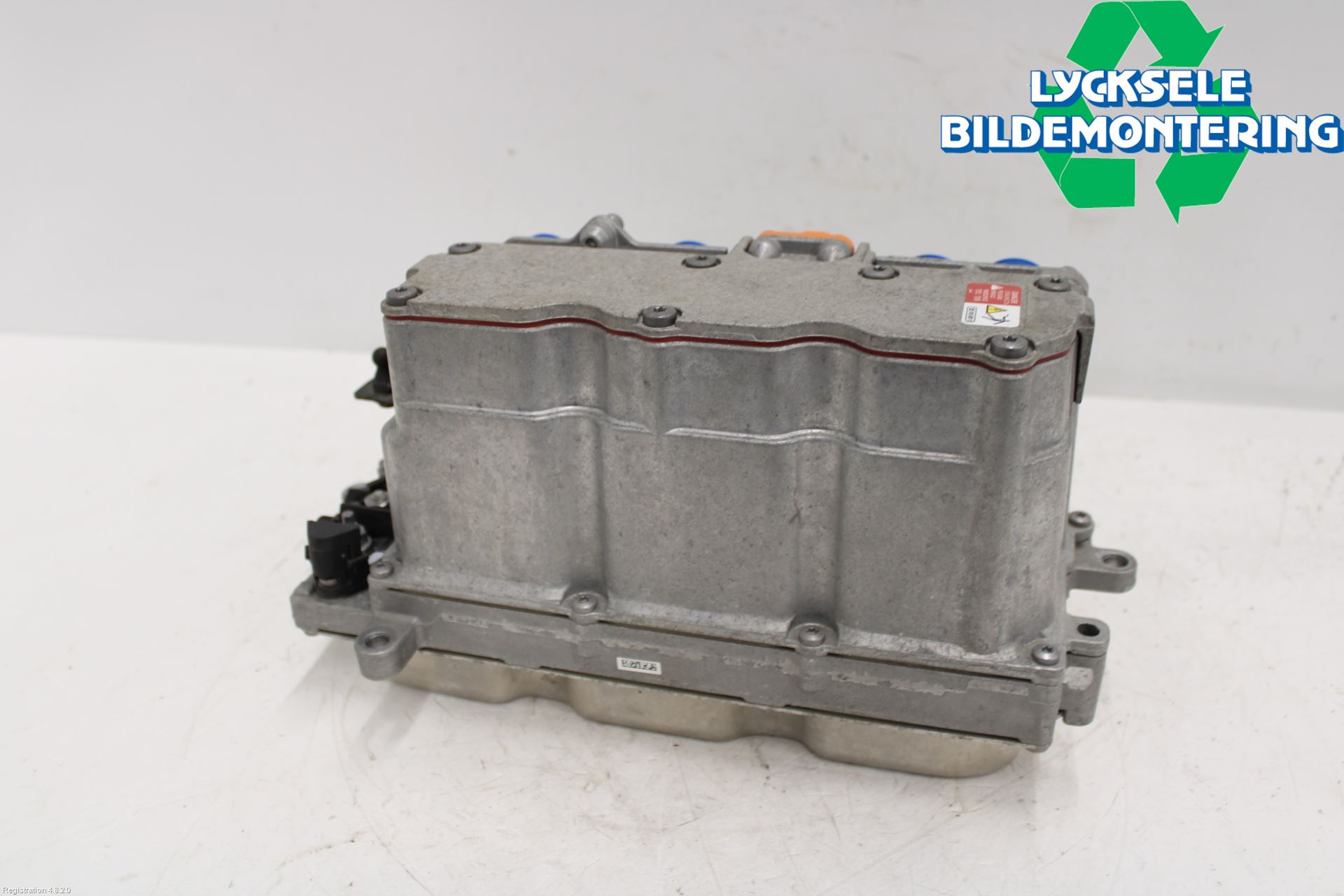 Volkswagen VW GOLF / E-GOLF VII 13-20 Inverter Hybrid