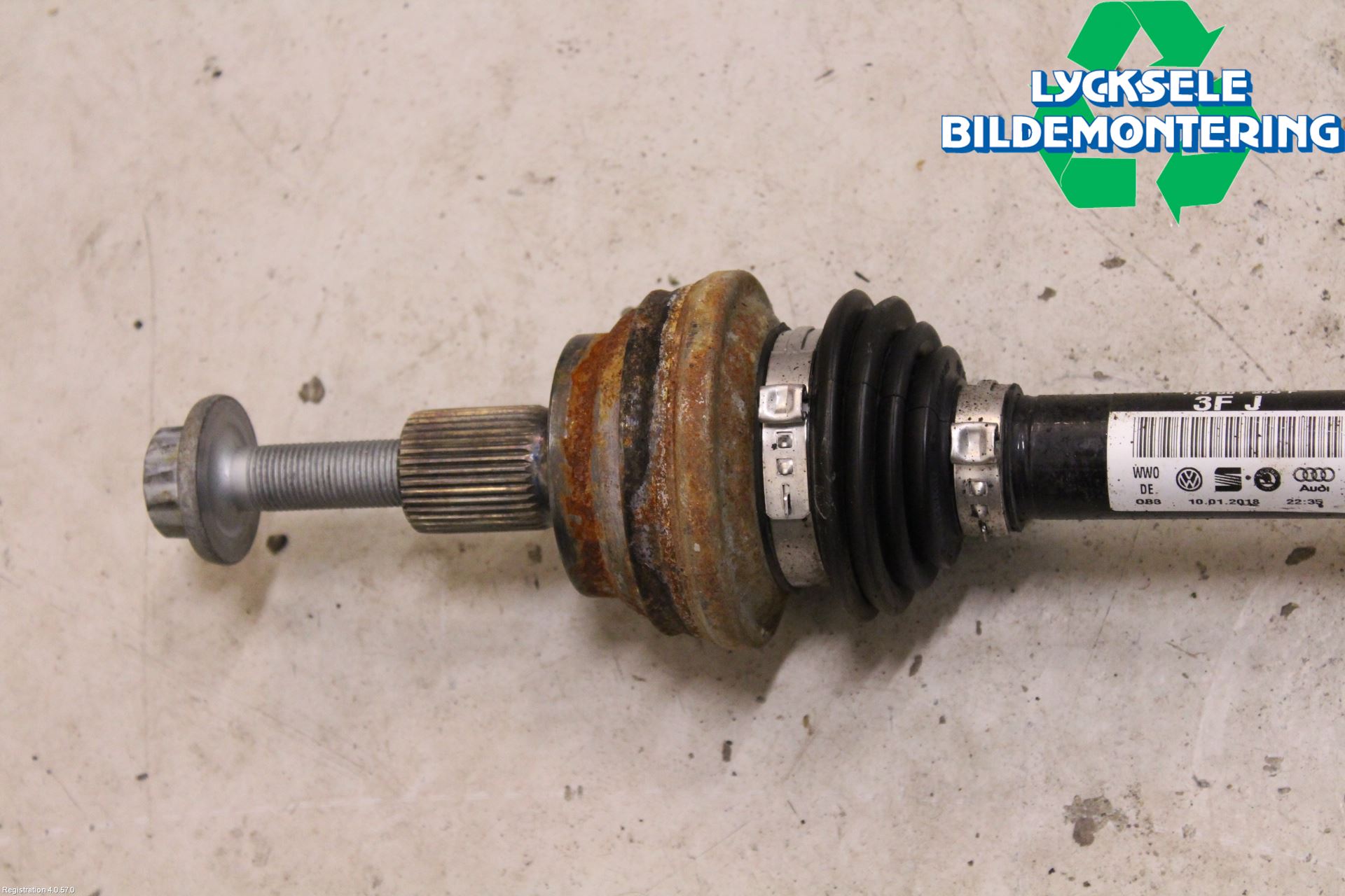 Audi Q3 8U 12-18 Drivaxel Bak Vänster